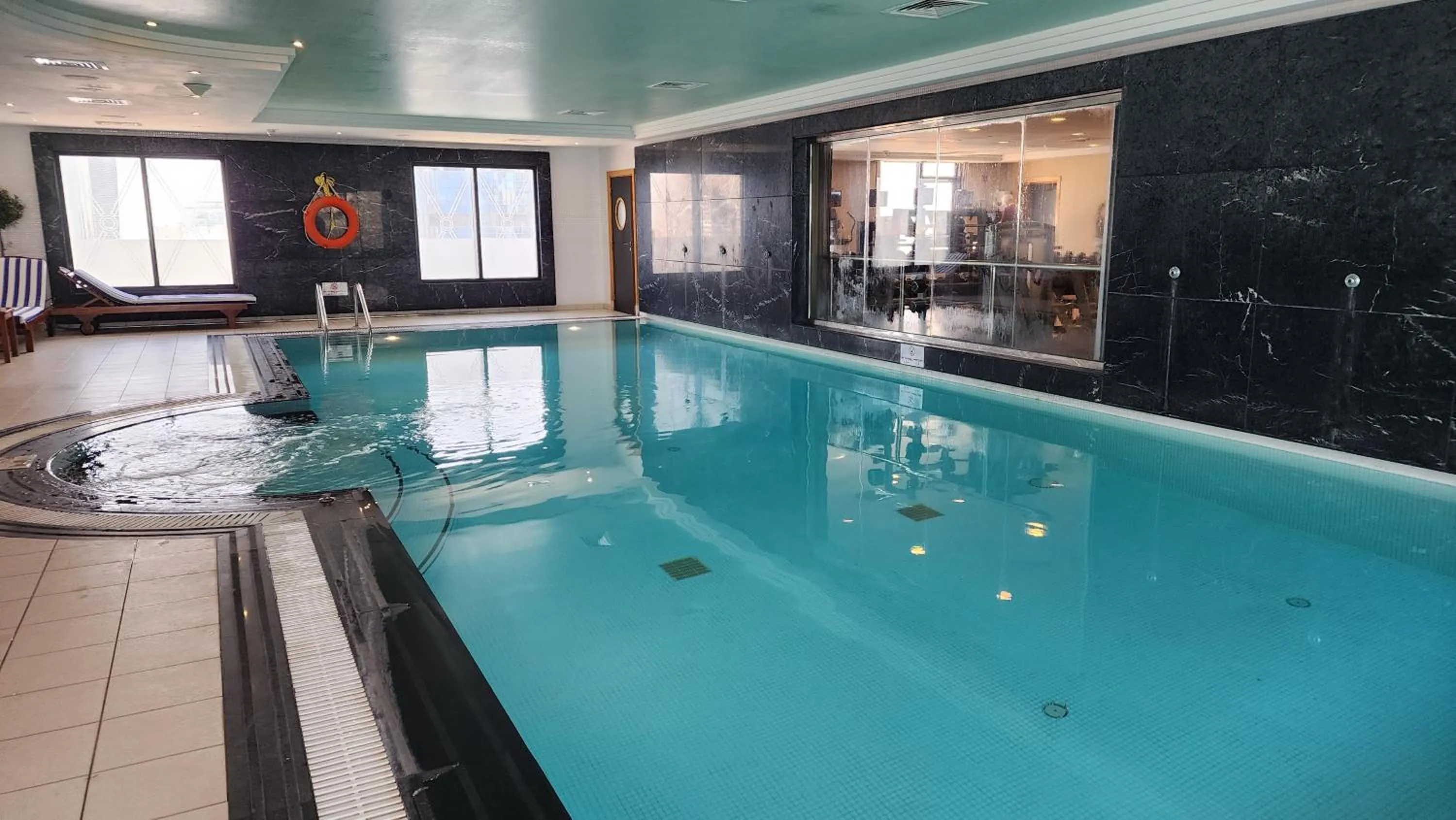 Swimming pool in Millennium Central Kuwait Downtown