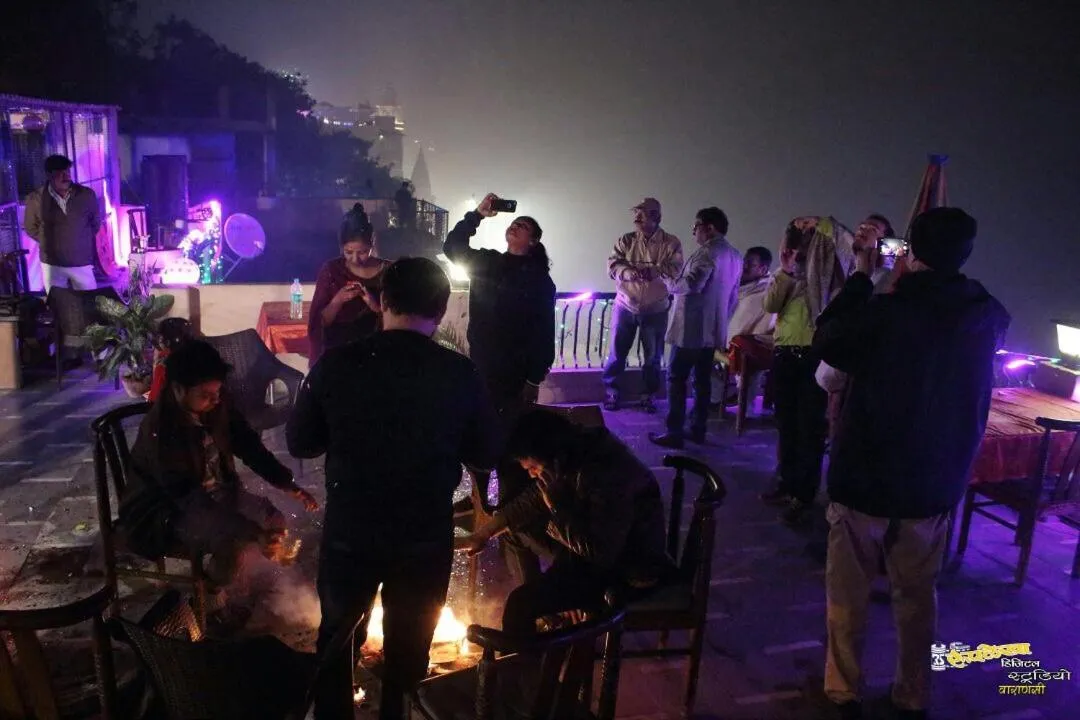 Restaurant/places to eat in Hotel Sita (place on the heritage ghats of benaras)