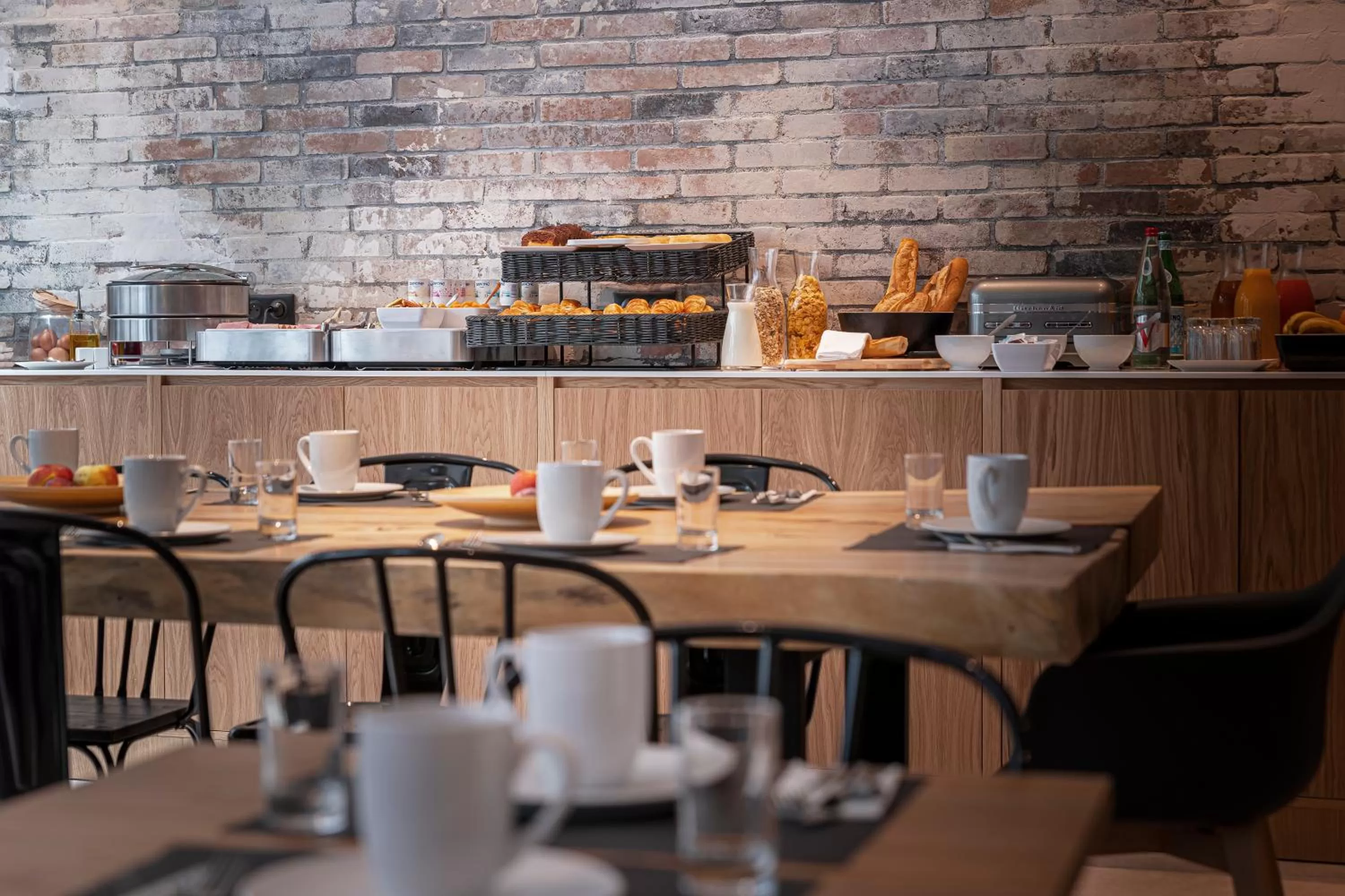 Food in 9Hotel Bastille-Lyon