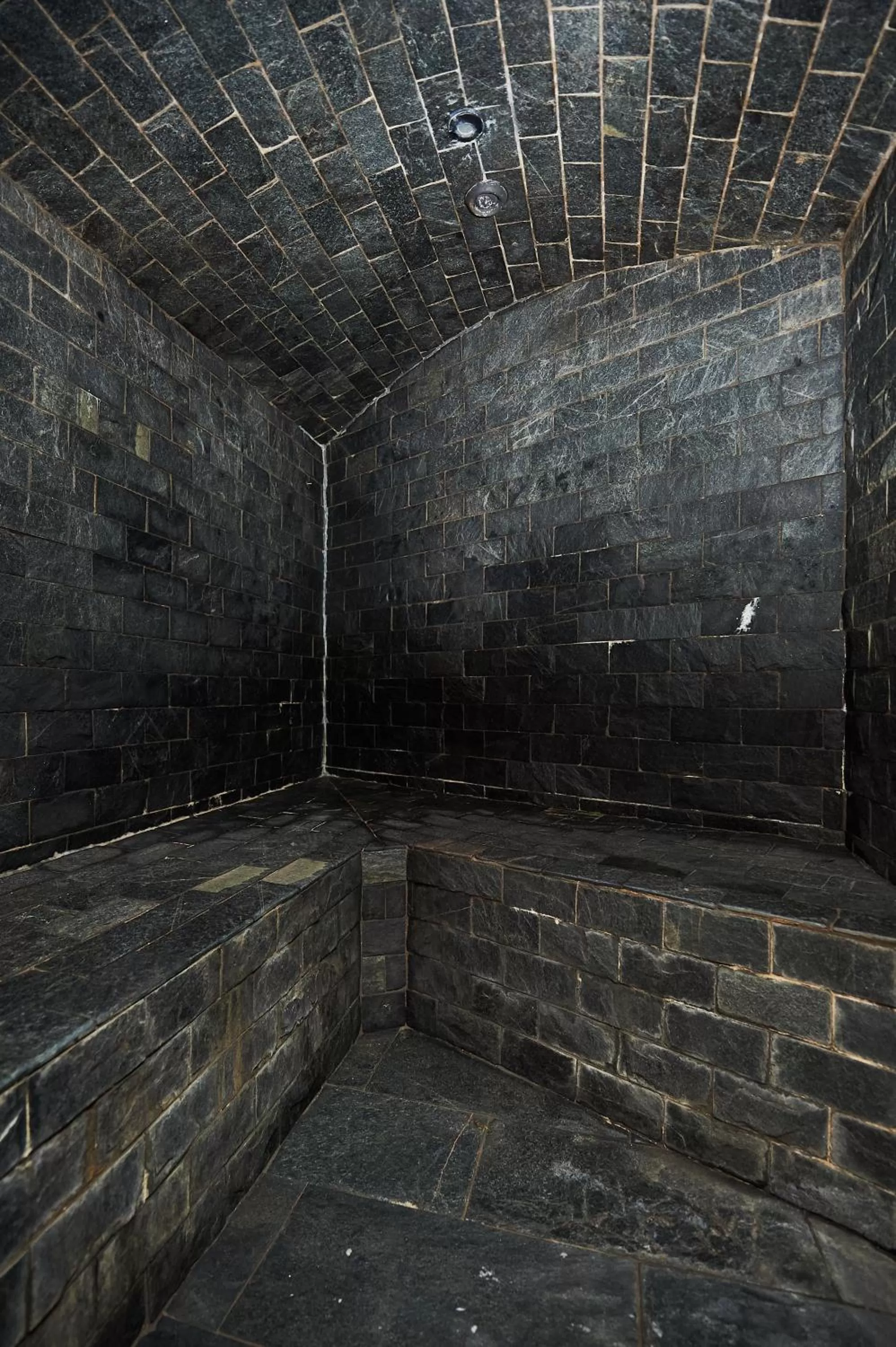 Steam room in YOOMA Urban Lodge