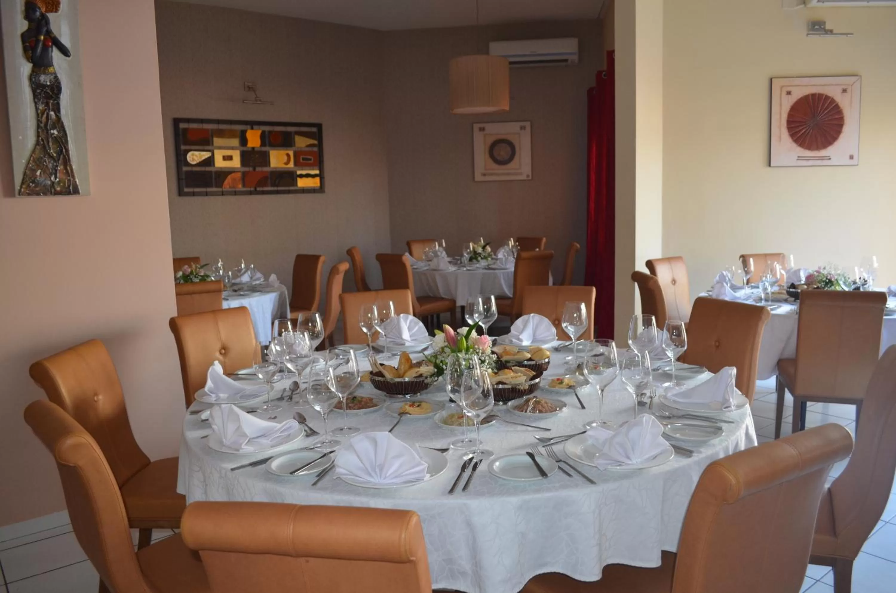 Restaurant/places to eat in Les Acacias Hotel Djibouti