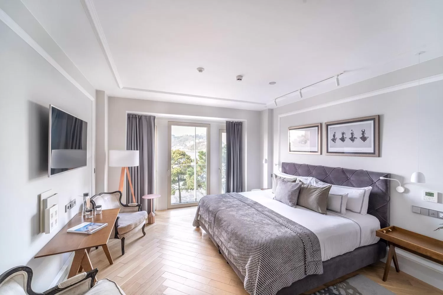 Bed in Lasala Plaza Hotel - Adults Only