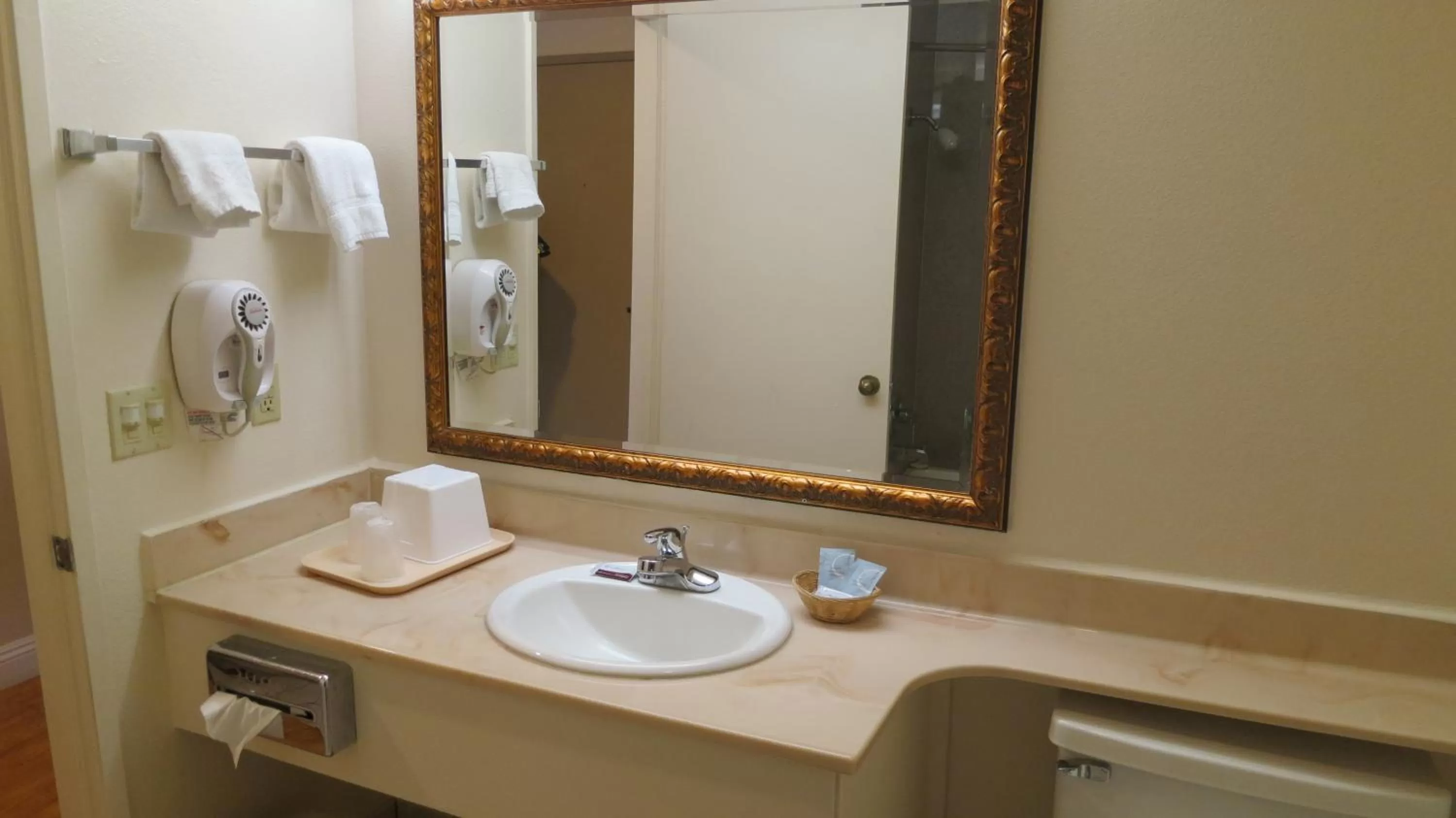 Bathroom in Calimesa Inn