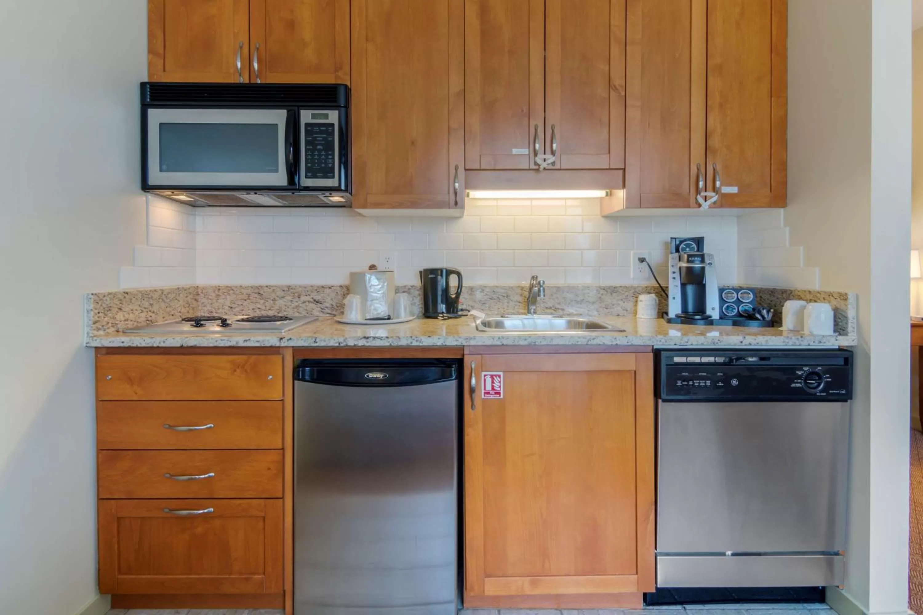 Bedroom in Best Western PLUS Chemainus Inn