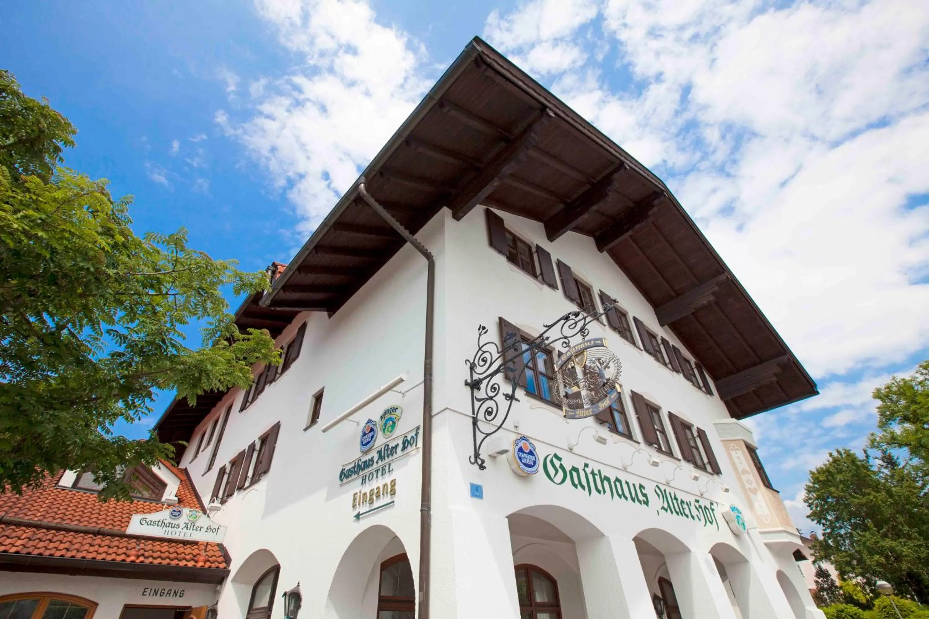 Facade/entrance in Alter Hof