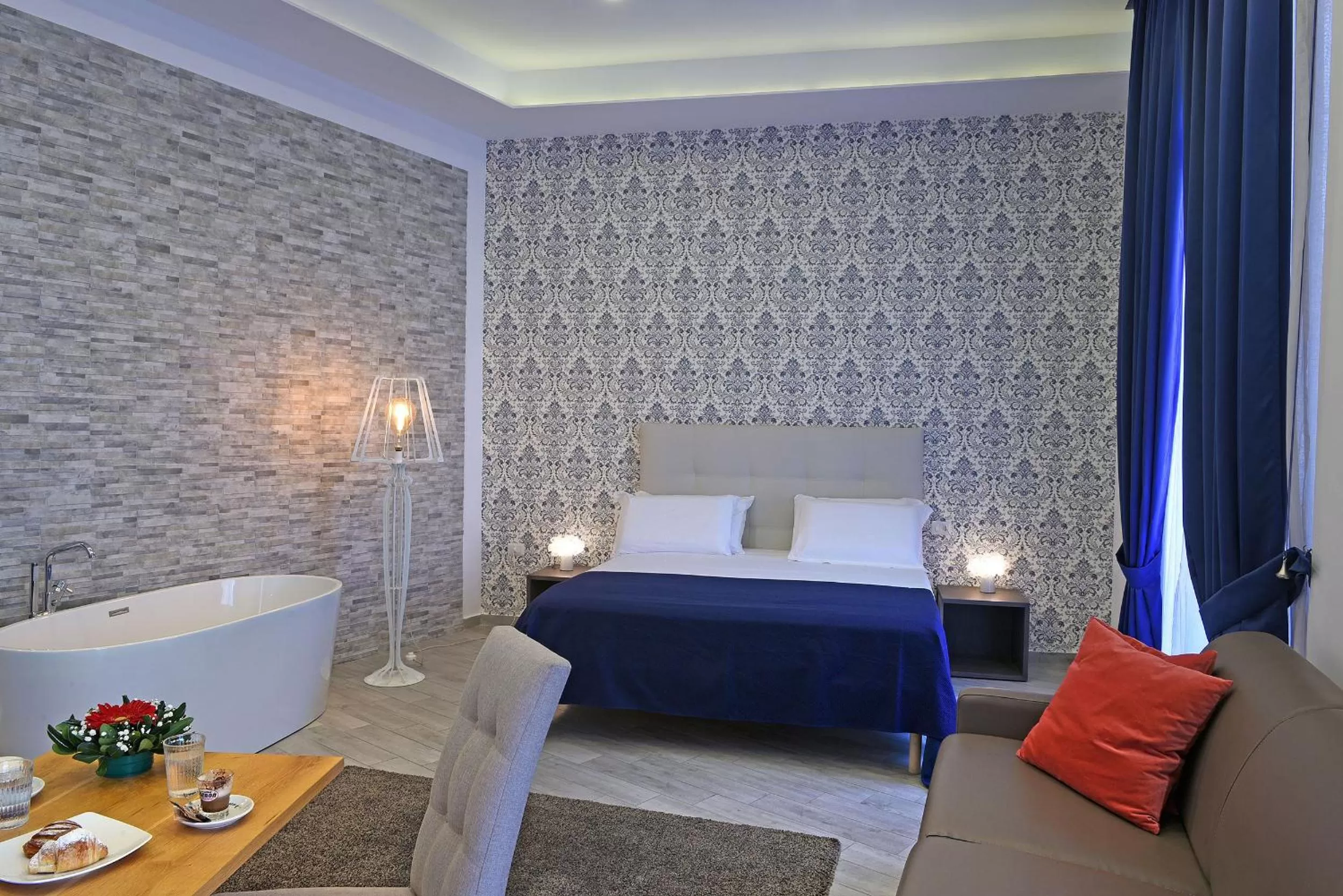 Bed in Barbarella Spa