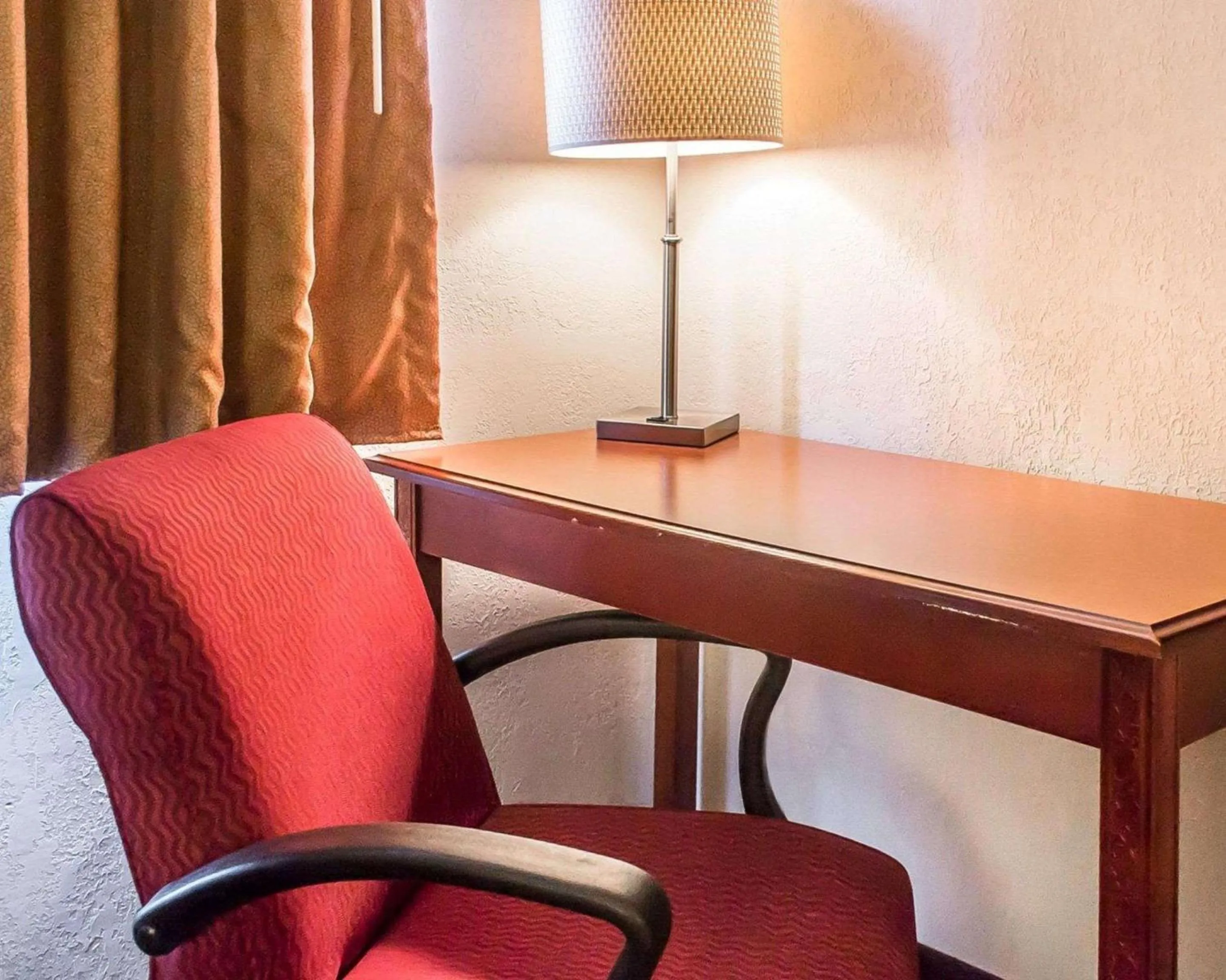 Photo of the whole room in Economy Inn & Suites