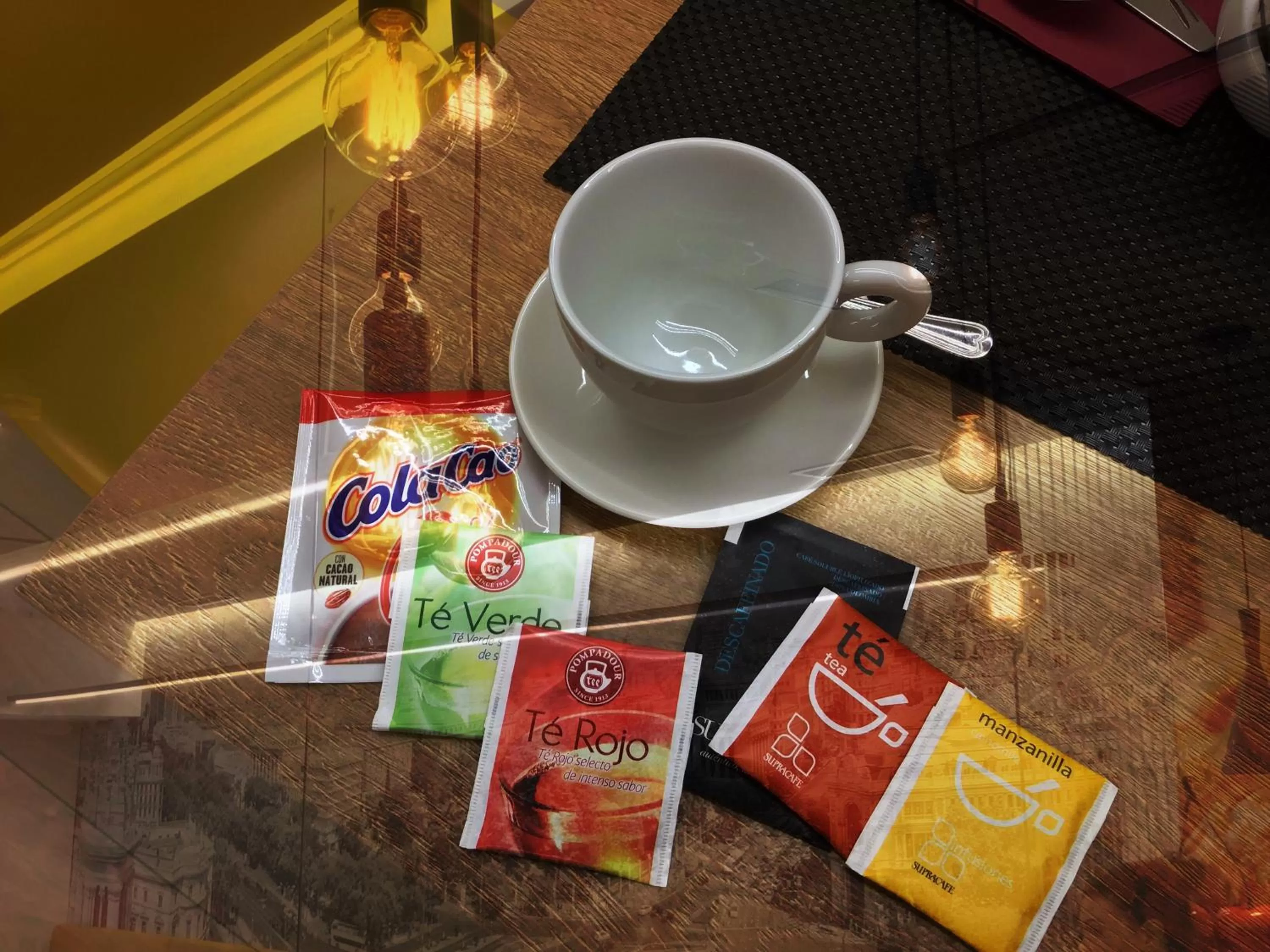 Food and drinks in Hotel Miau