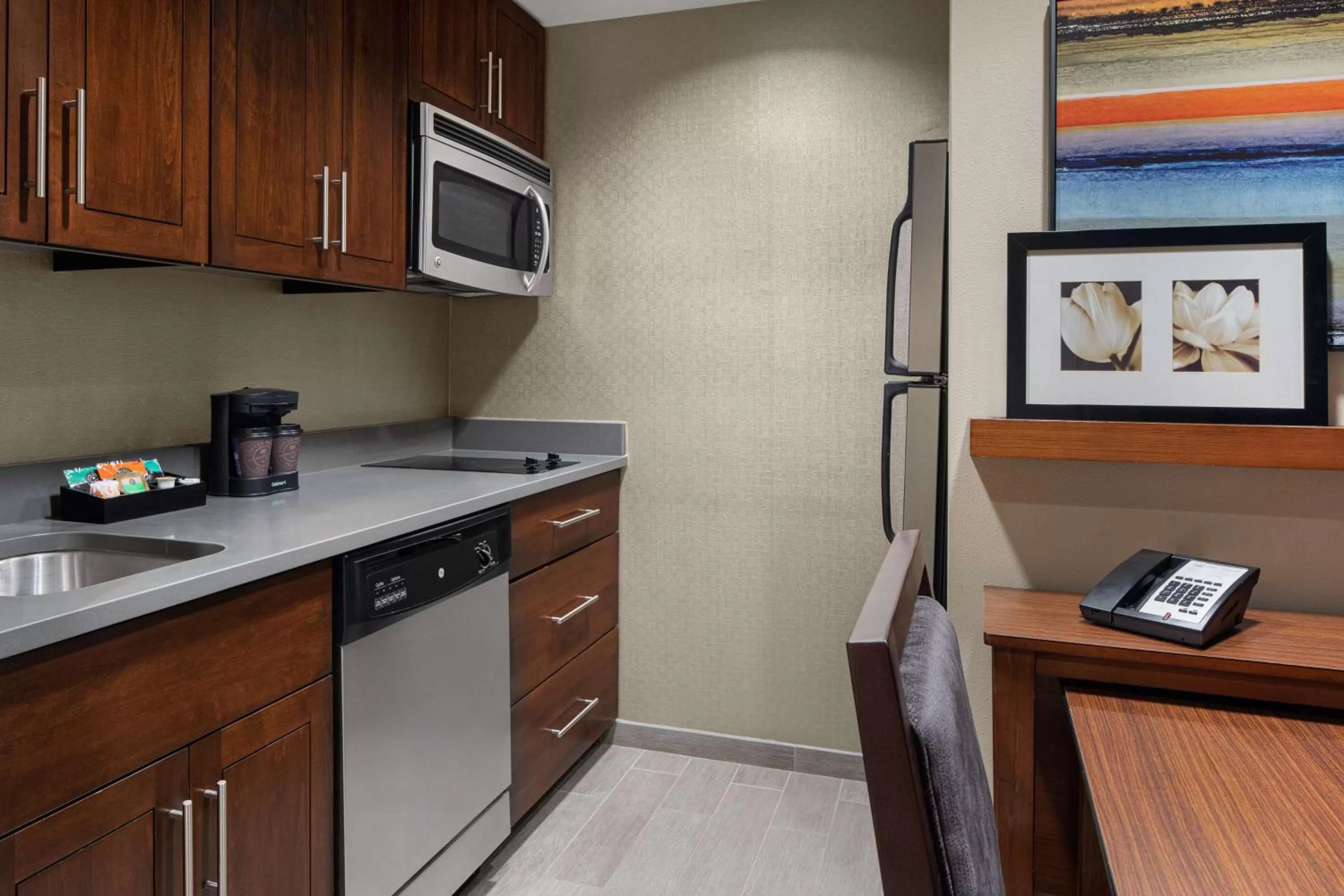 Kitchen or kitchenette in Homewood Suites Springfield