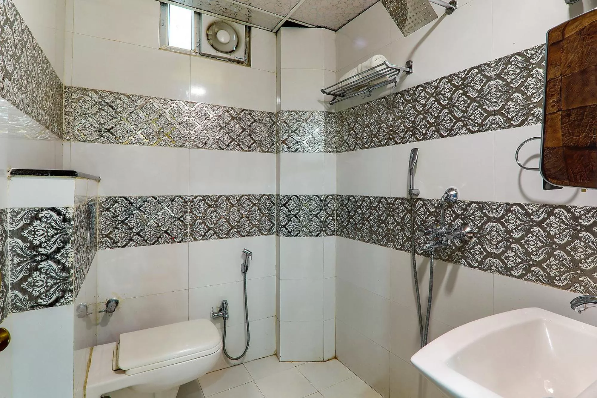 Bathroom in FabHotel GMC Grand