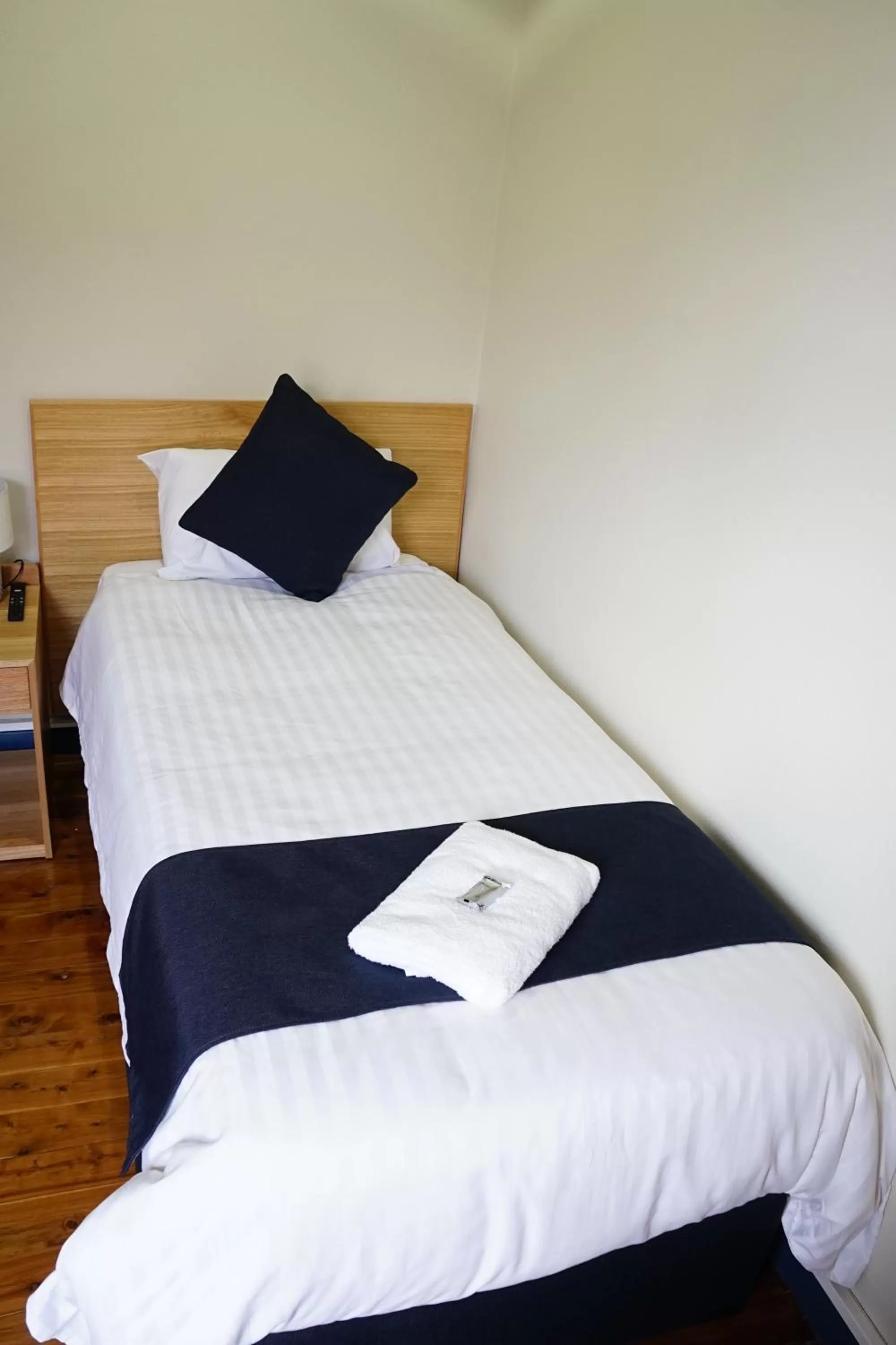 Bed in Gunnedah Hotel