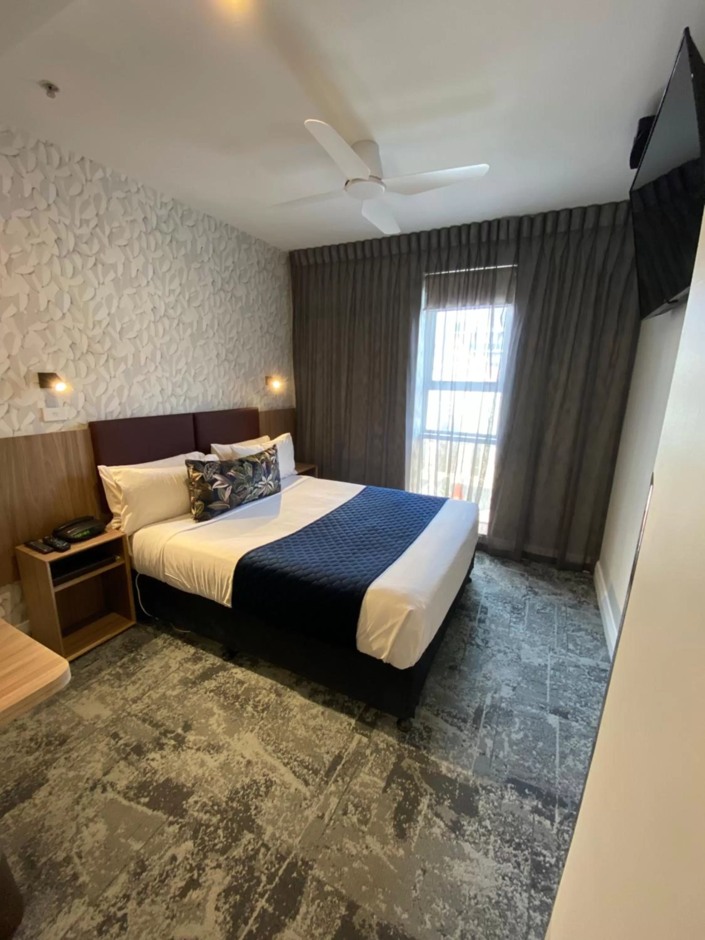 Bedroom, Bed in Trinity Hotel