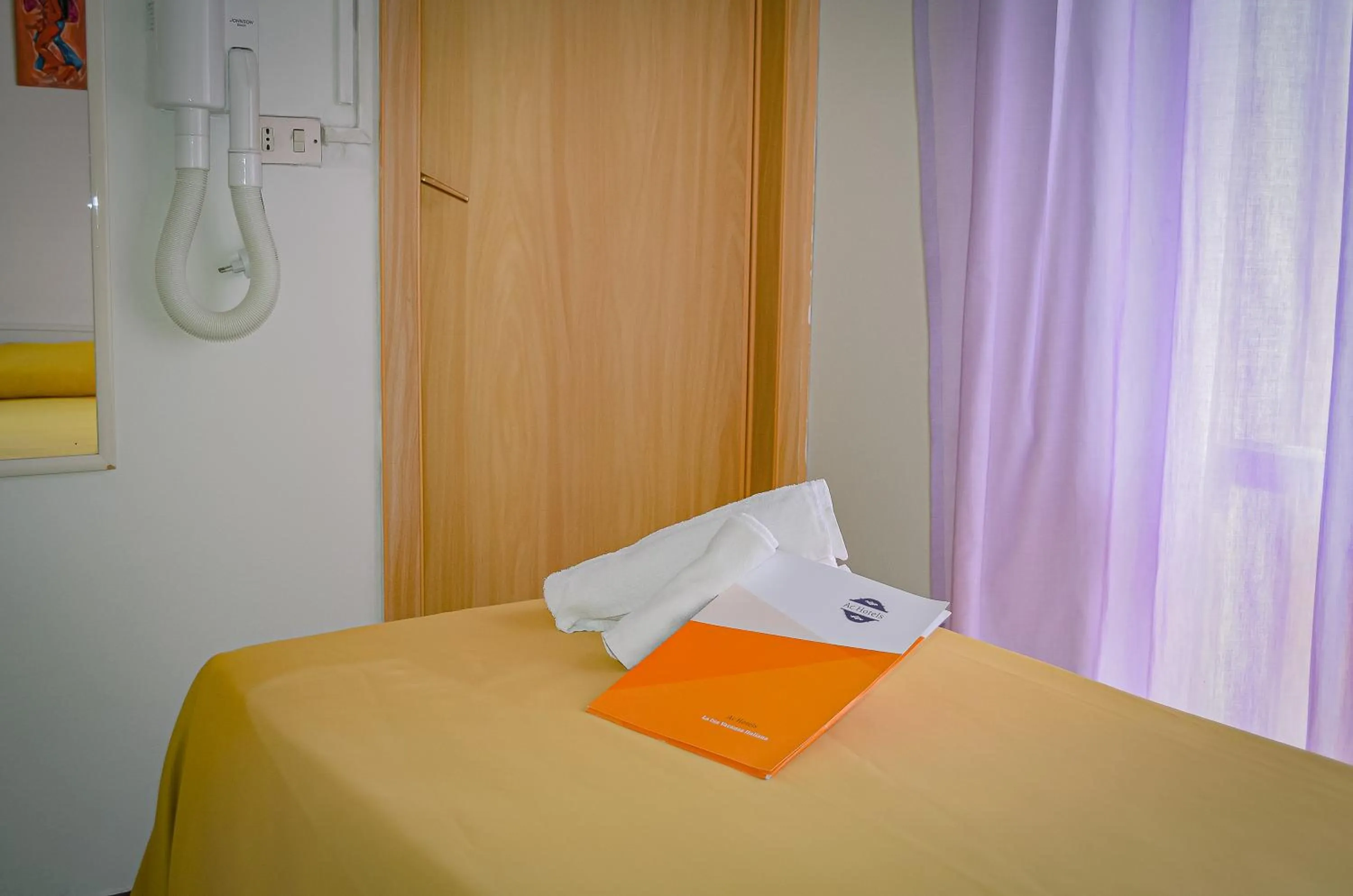 Bedroom, Bed in Hotel Stradiot