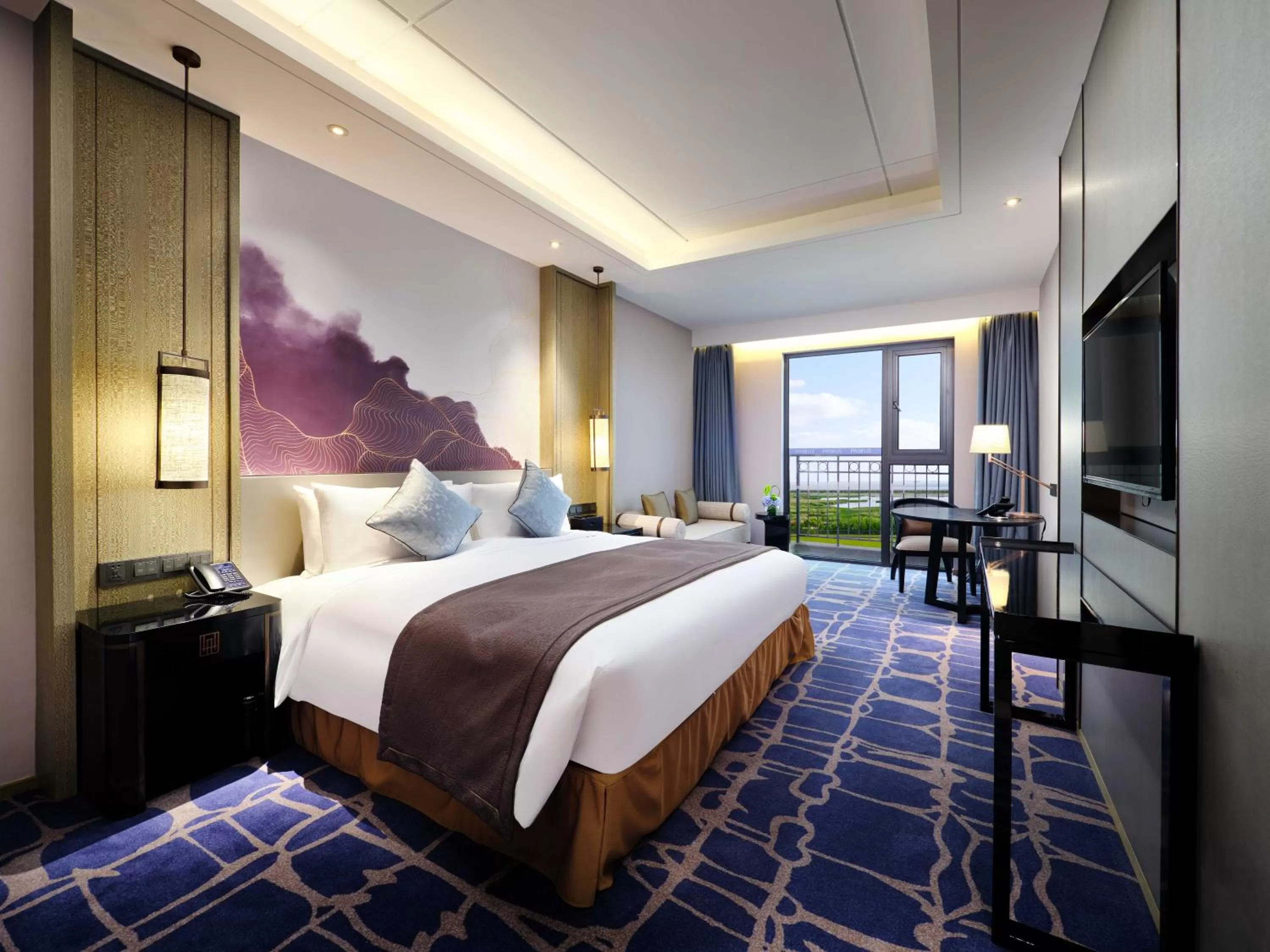 Photo of the whole room, Bed in Primus Hotel Shanghai Sanjiagang - Offer Pudong International Airport and Disney shuttle