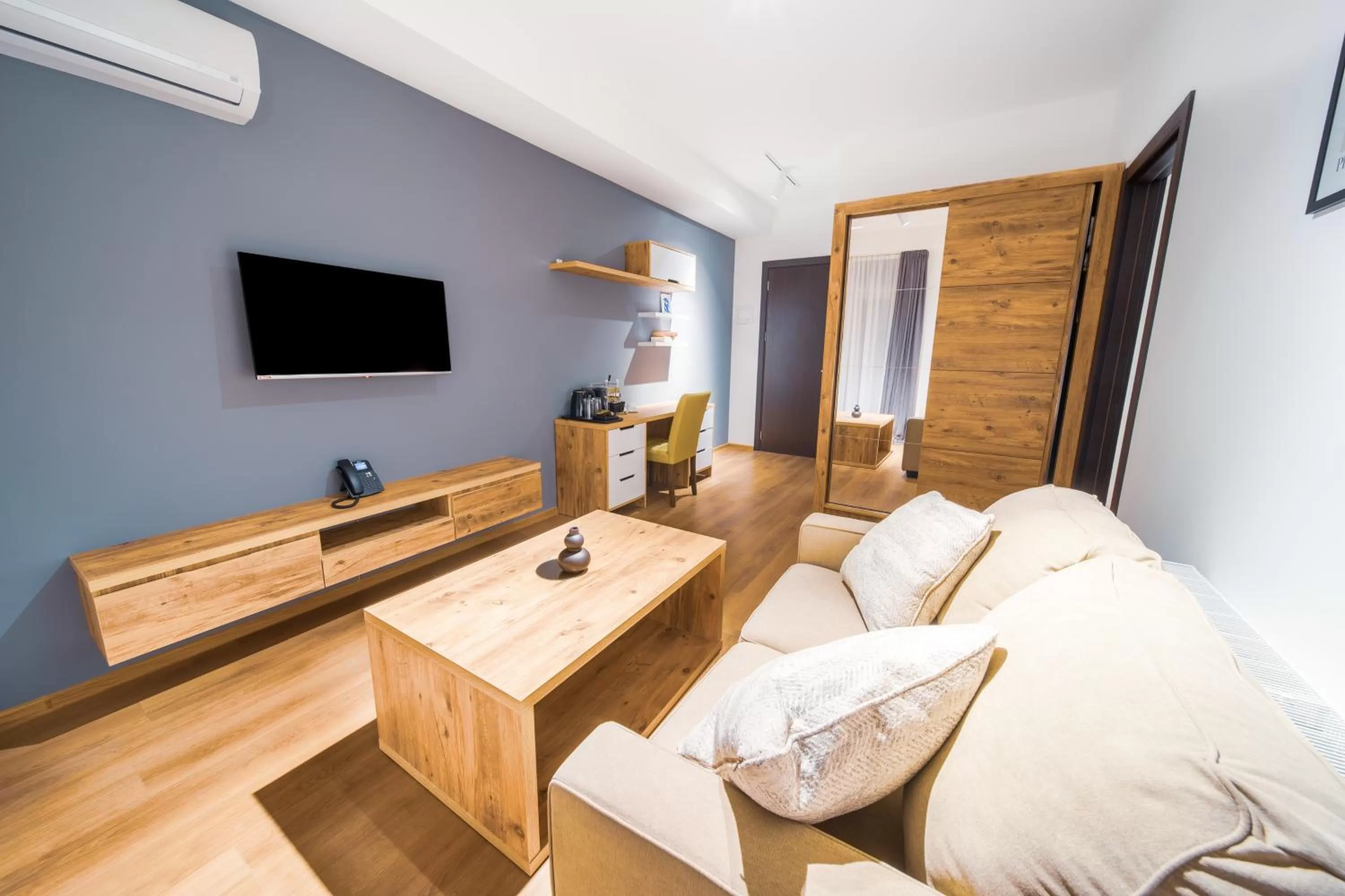 TV and multimedia in Reed Hotel Tbilisi