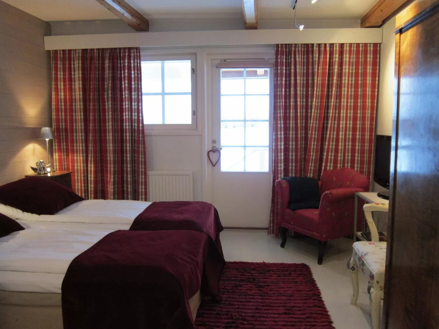 Photo of the whole room, Bed in Tertin Kartano