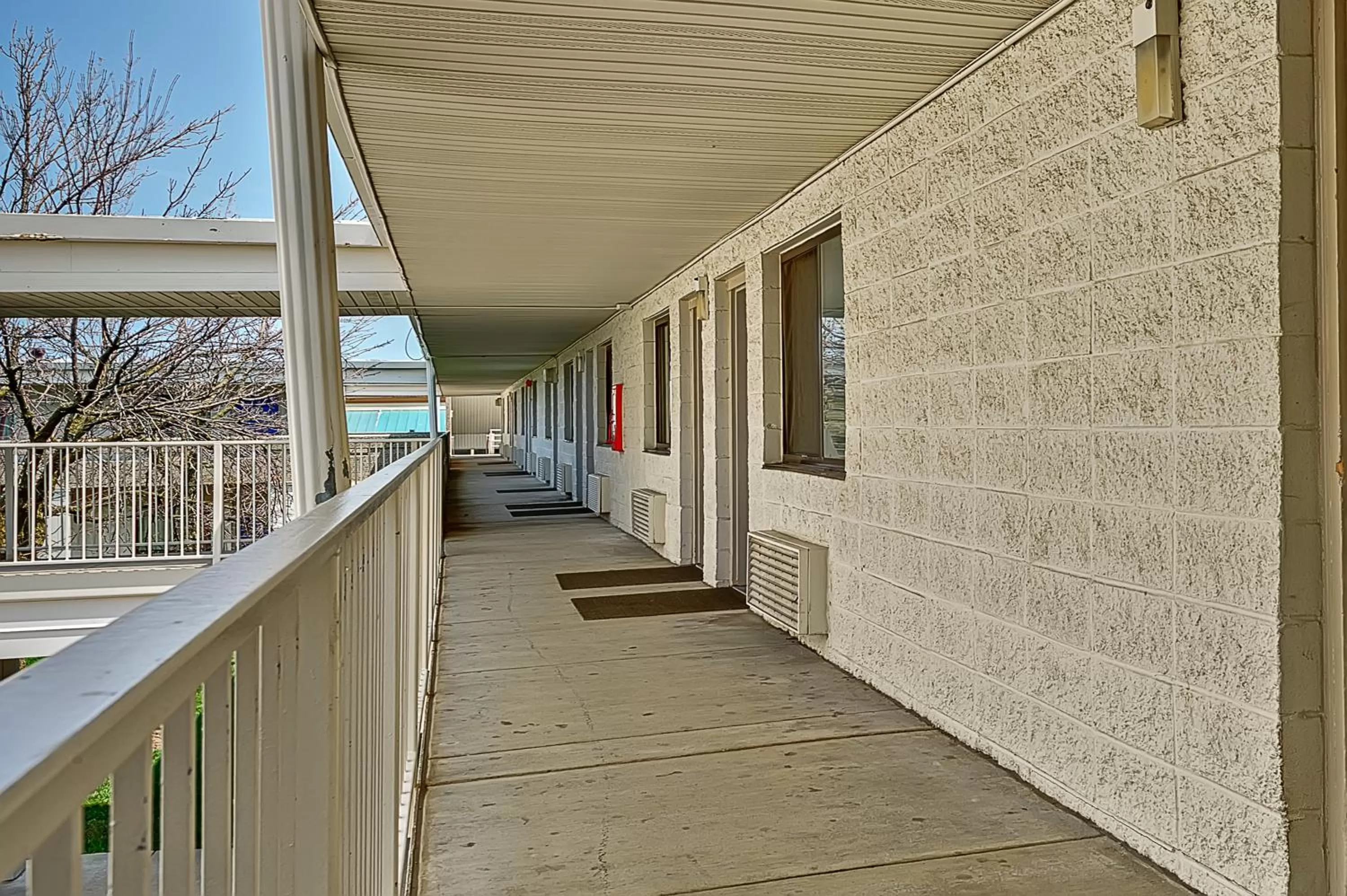 Facade/entrance in Motel 6-Villa Park, IL - Chicago West