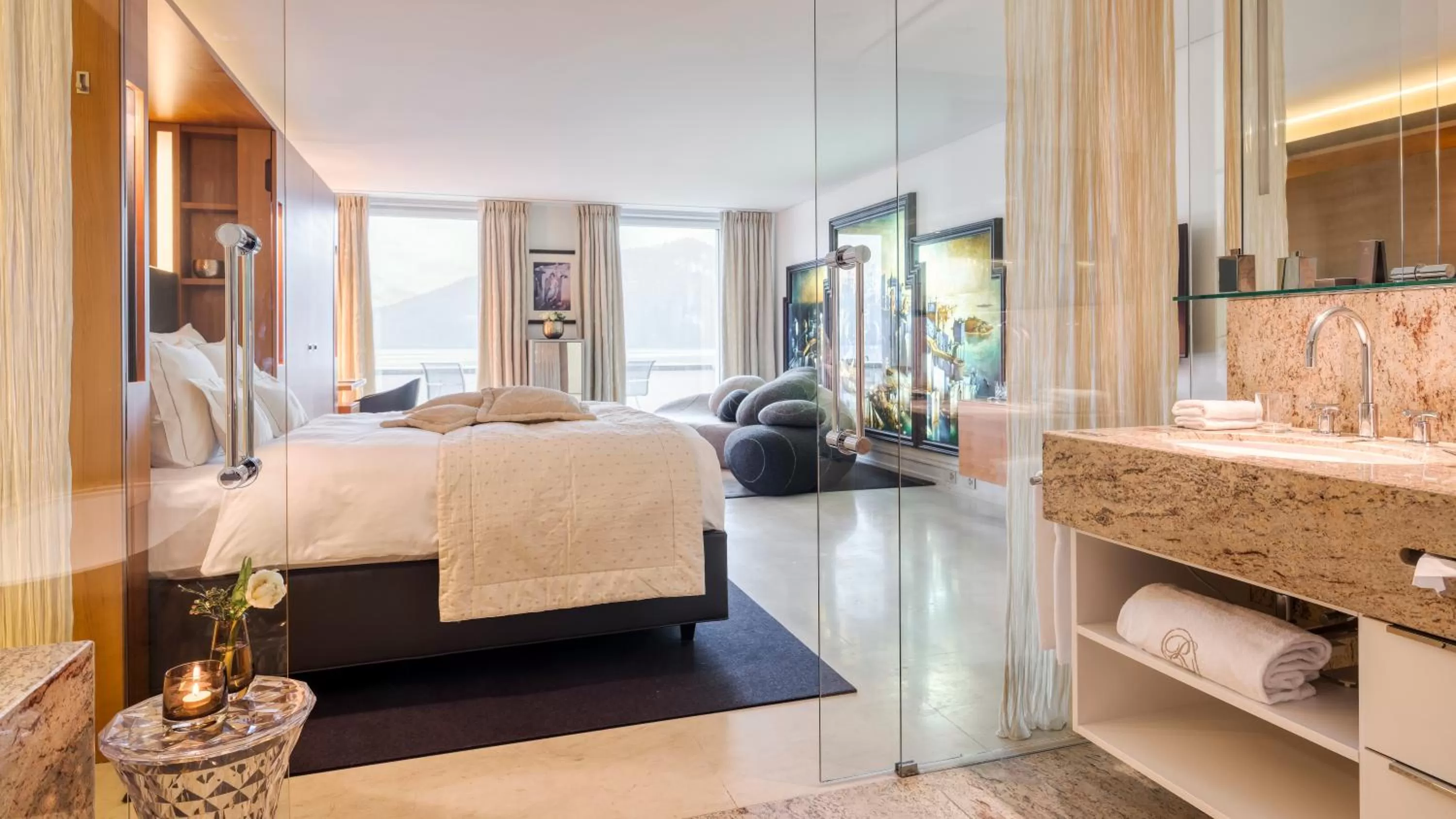 Junior Suite with Lake View in Park Hotel Vitznau