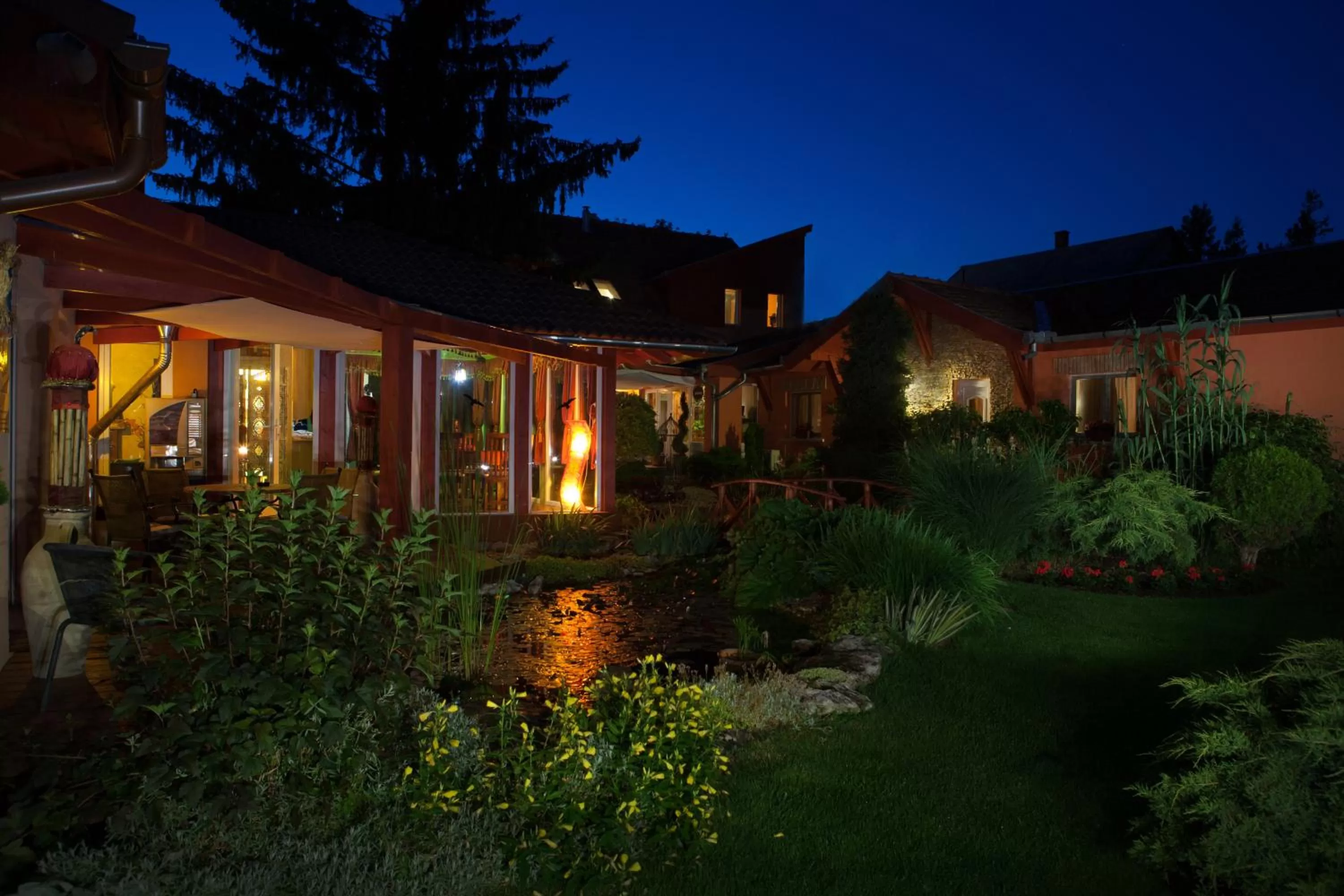 Decorative detail in Green Park Villa