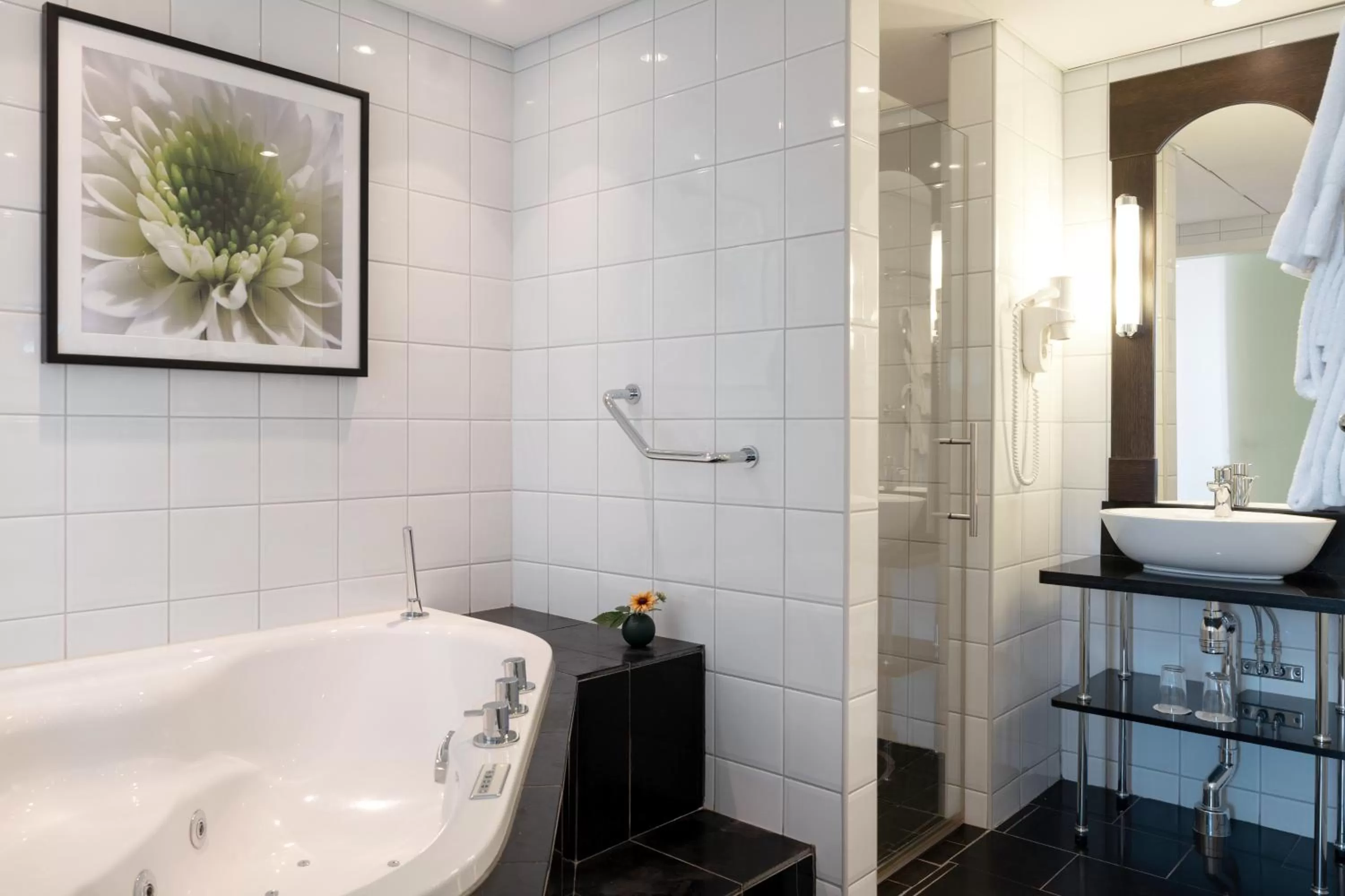 Bathroom in Elite Palace Hotel & Spa