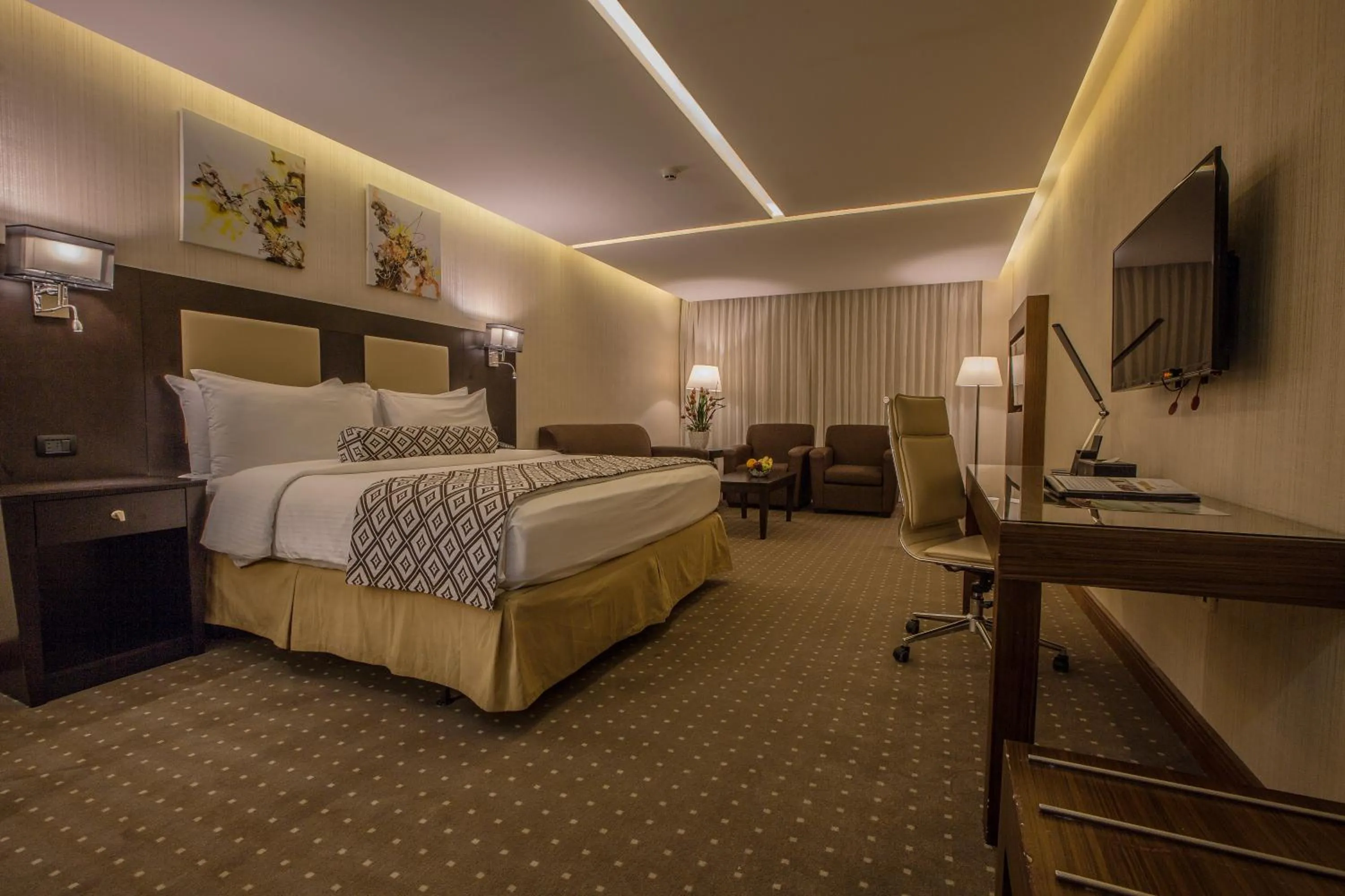 Photo of the whole room, Bed in Olive Tree Amman