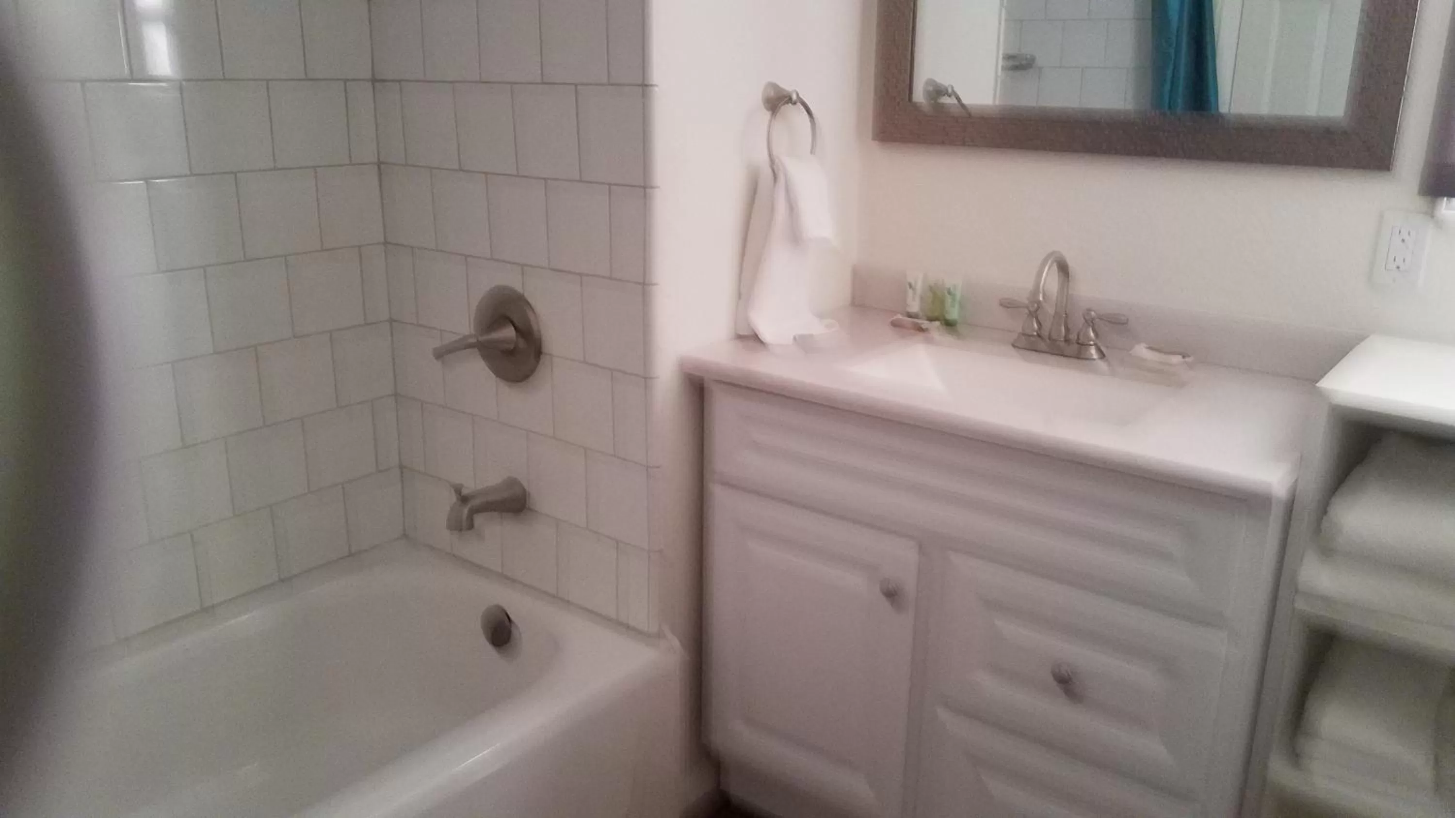 Bathroom in Shoshone Inn