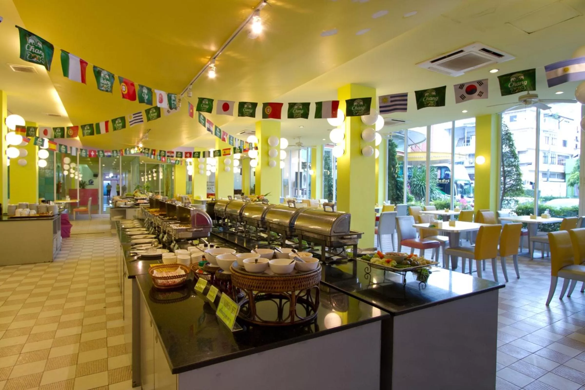 Restaurant/places to eat in Bella Express