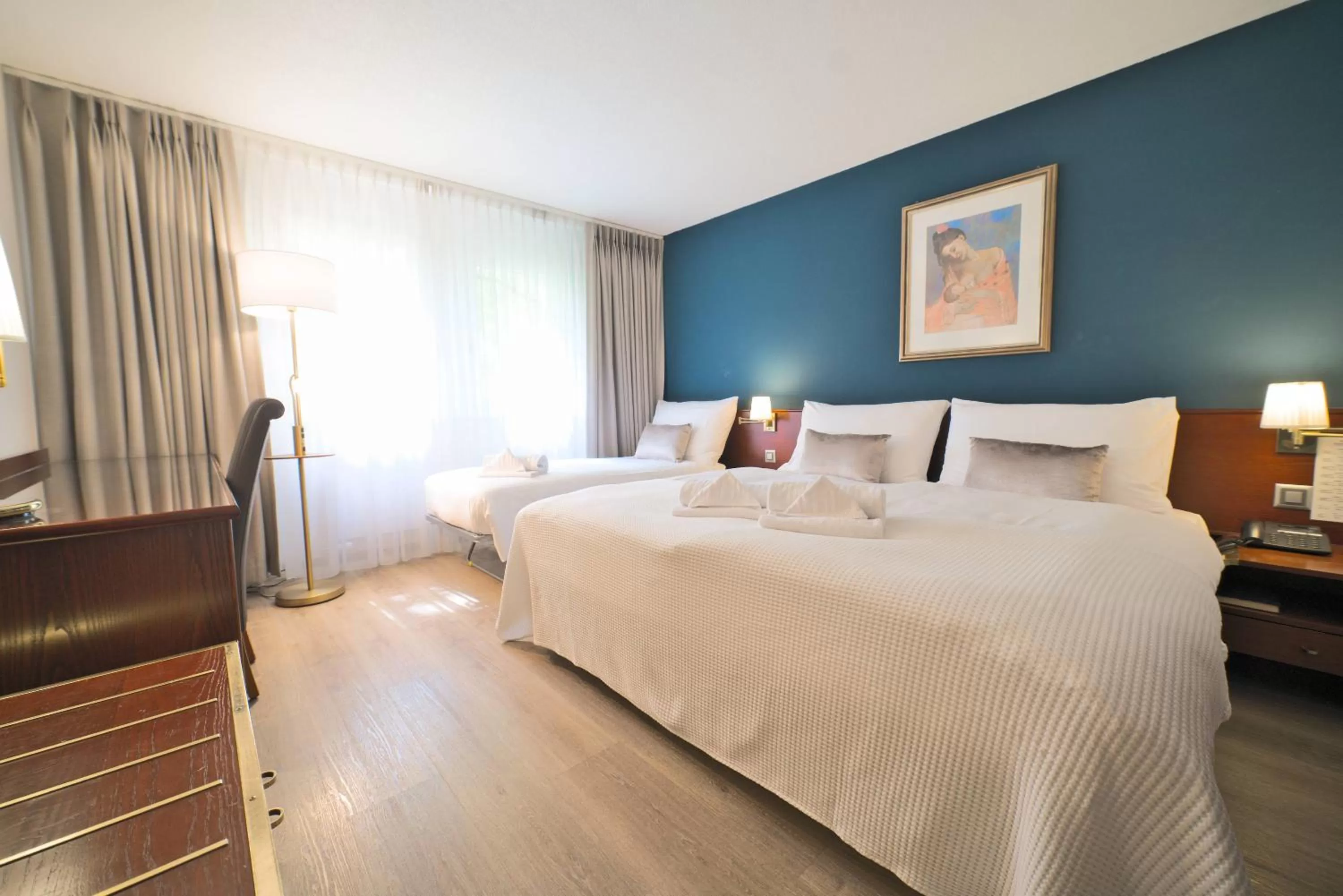 Bed in Tulip Inn Beaulieu Lausanne