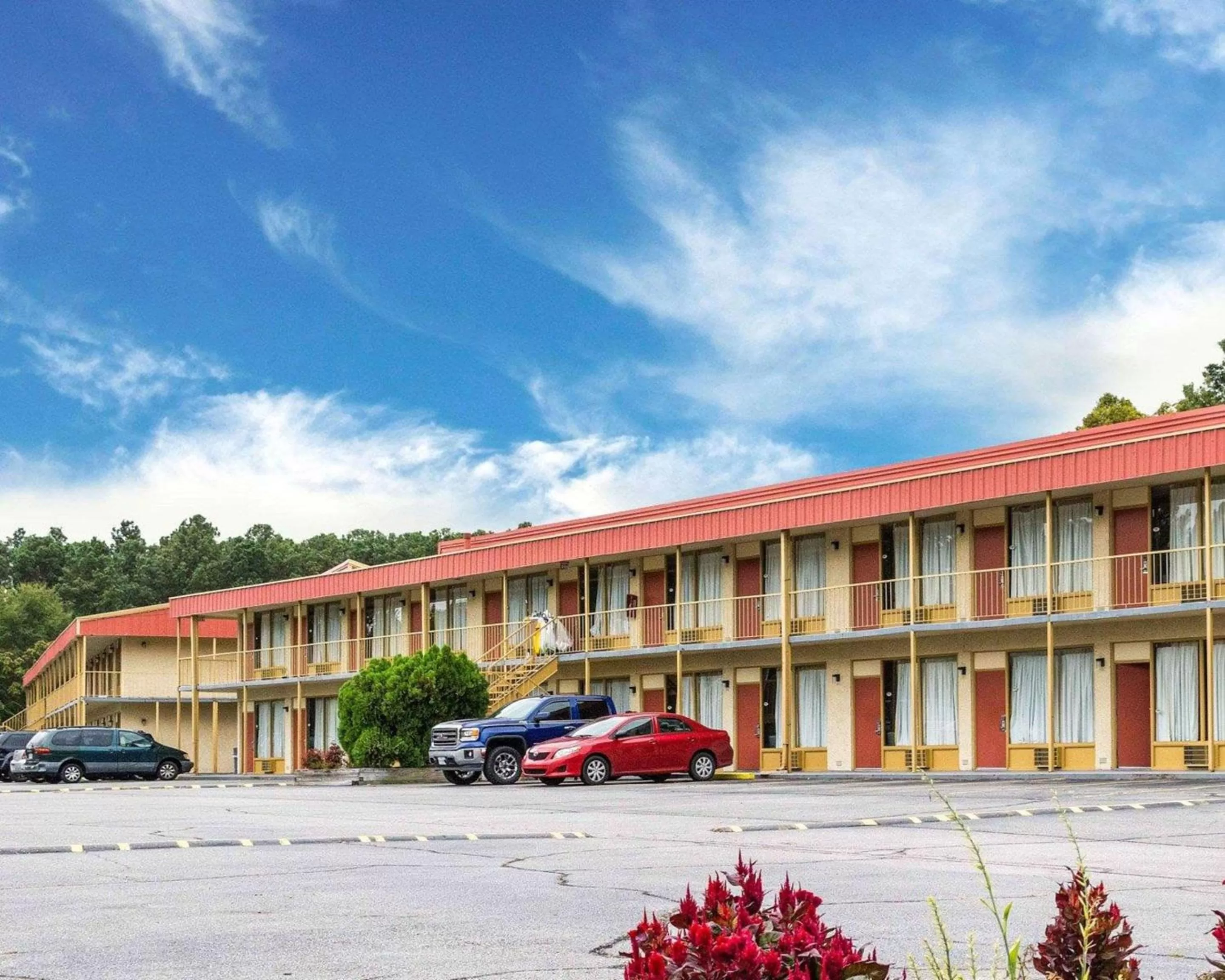 Property building in Econo Lodge Petersburg - Fort Lee