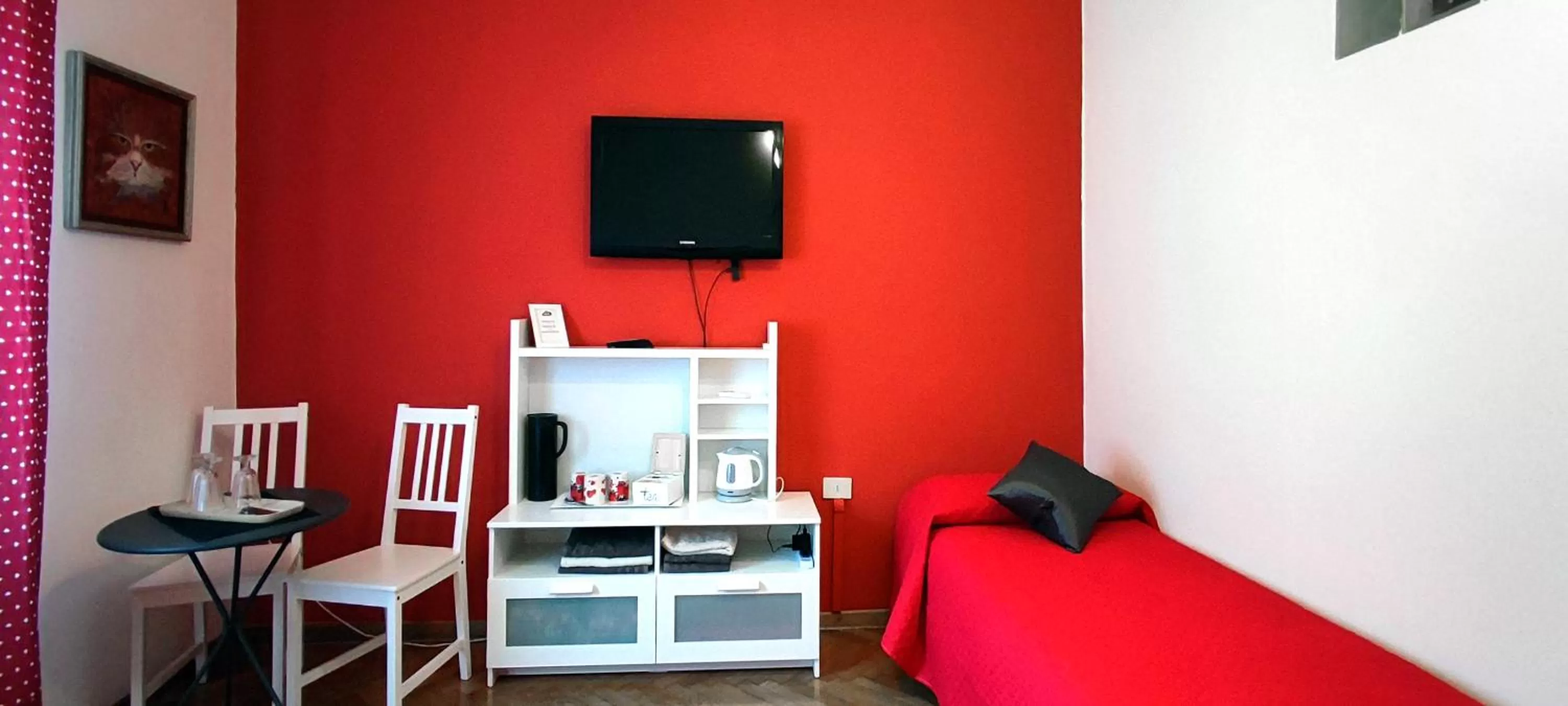 TV and multimedia in Bed & Chic bed & breakfast