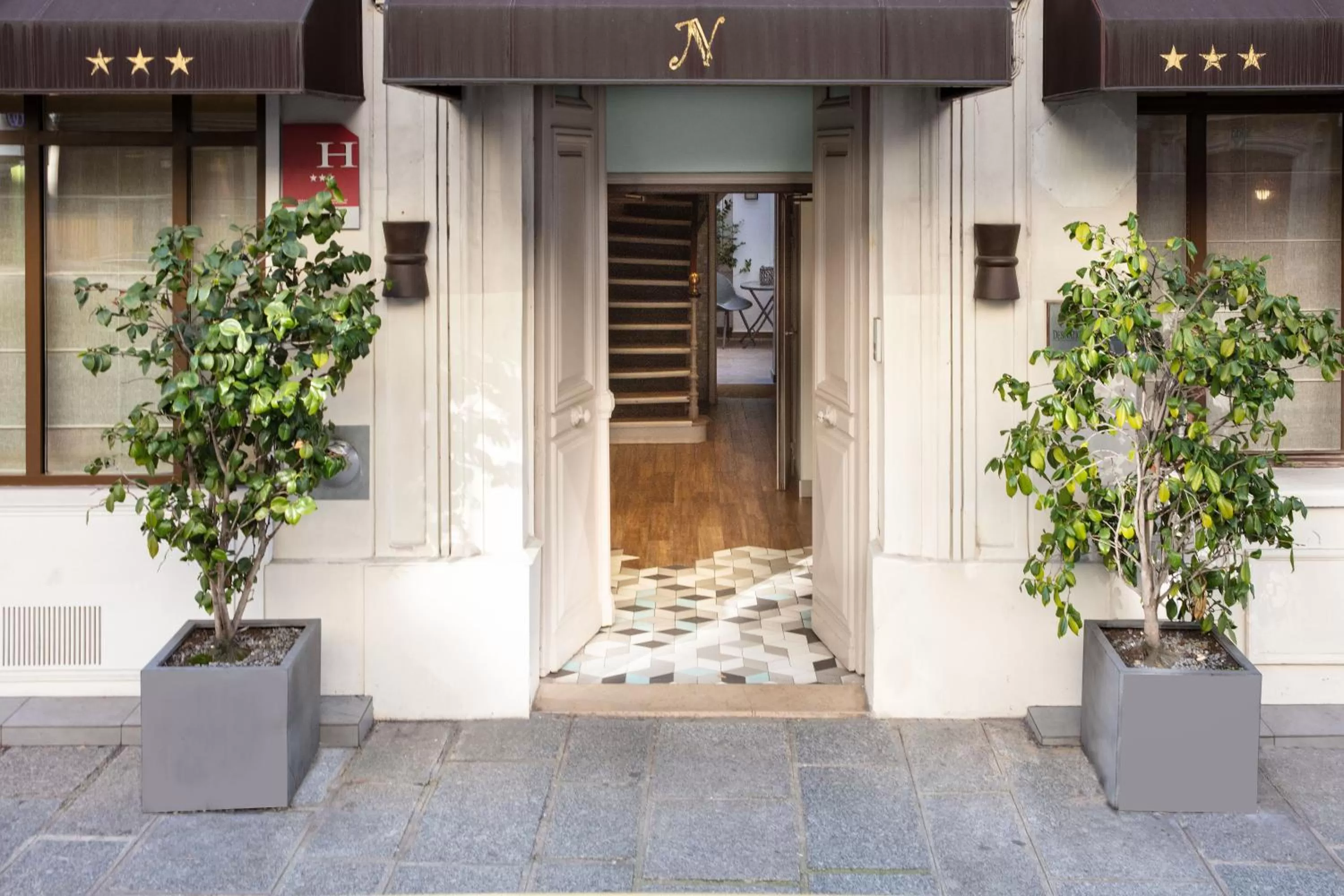 Facade/entrance in Hotel des Nations Saint Germain