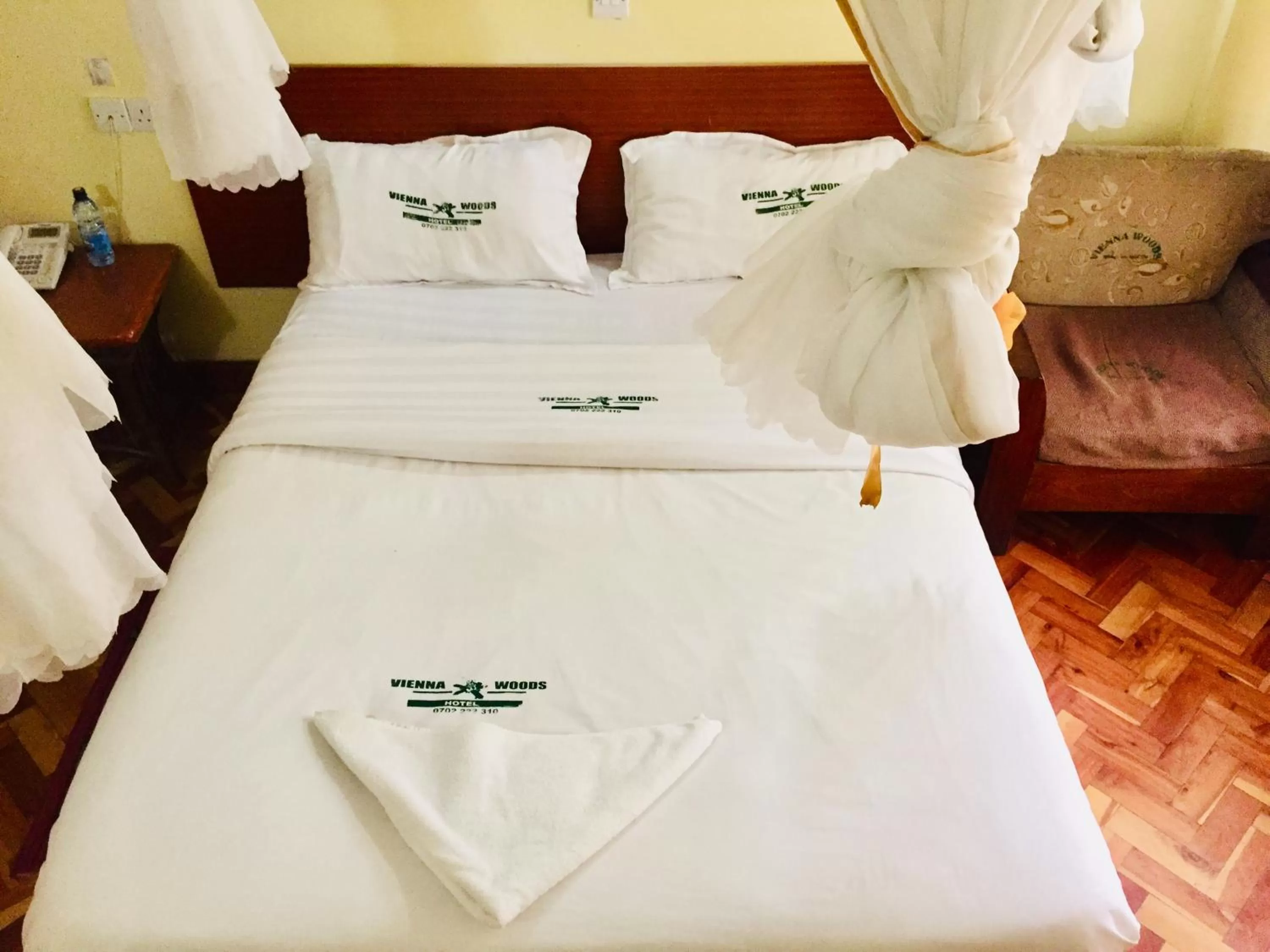 Bed in Vienna Woods Hotel Nakuru