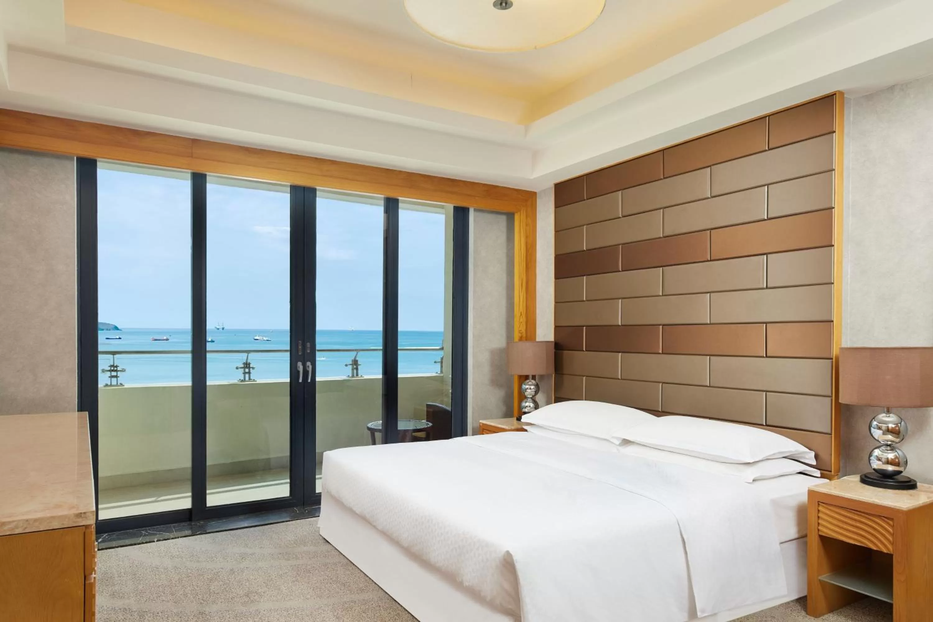 Bedroom, Bed in Four Points by Sheraton Hainan, Sanya