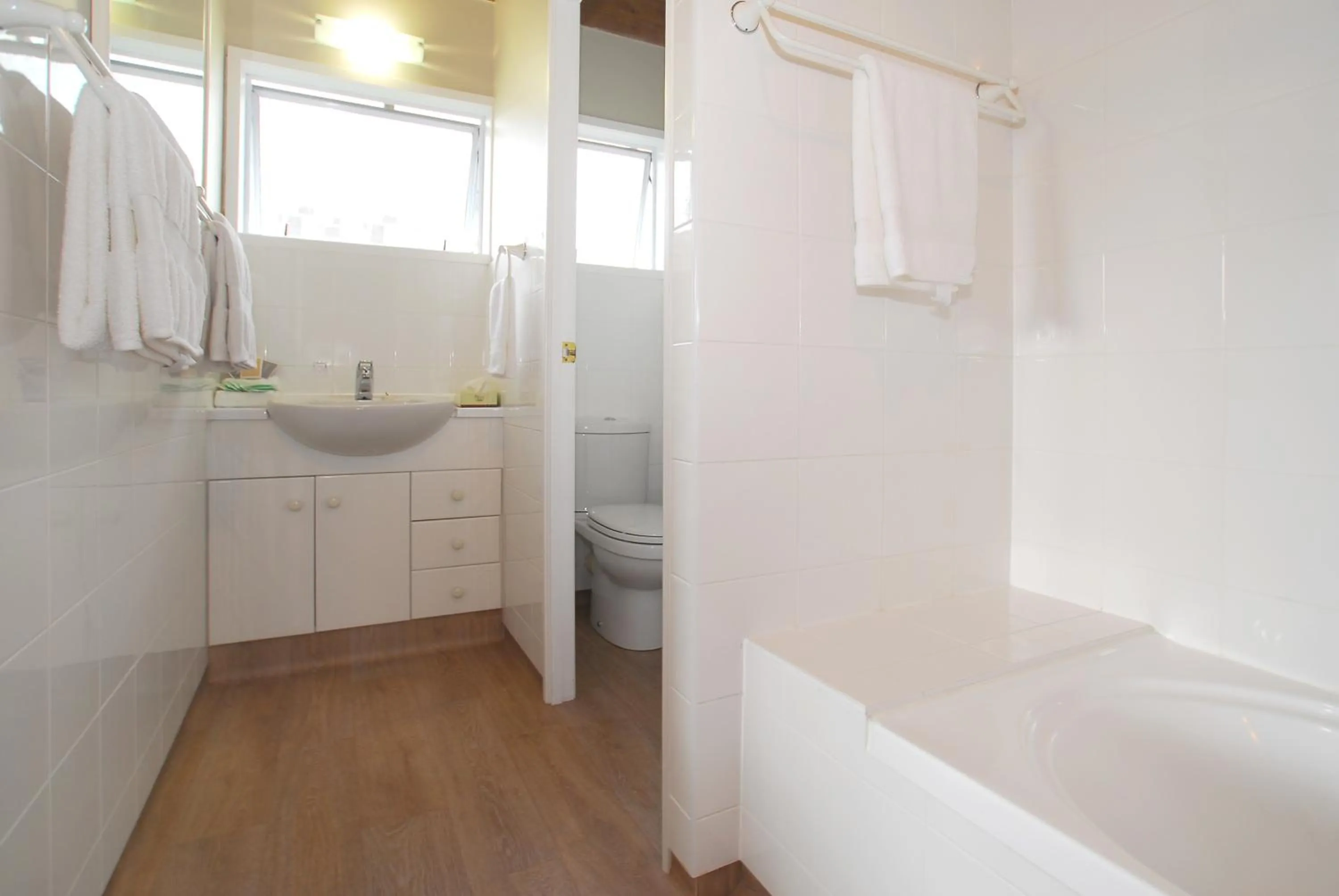 Bathroom in Takapuna Motor Lodge