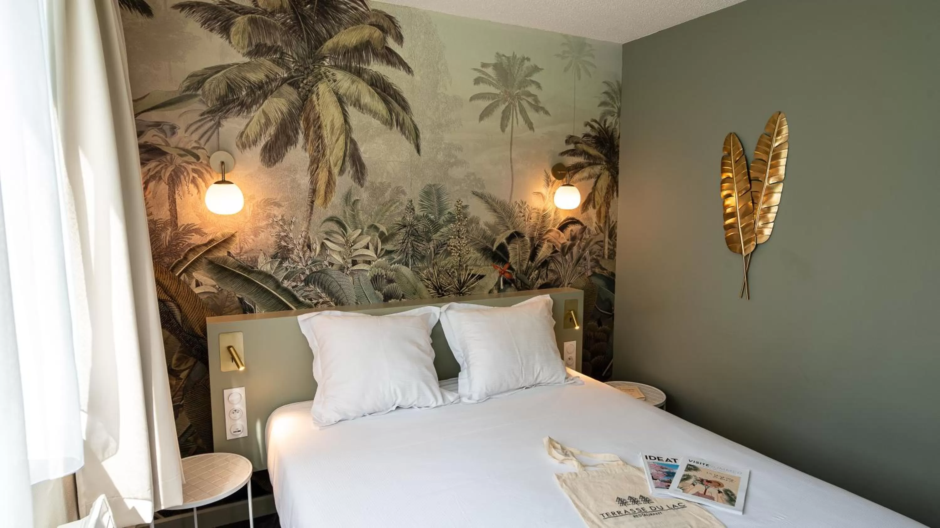 Property building, Bed in Best Western Hotel du Lac Dunkerque- Restaurant ouvert 7/7 midi et soir