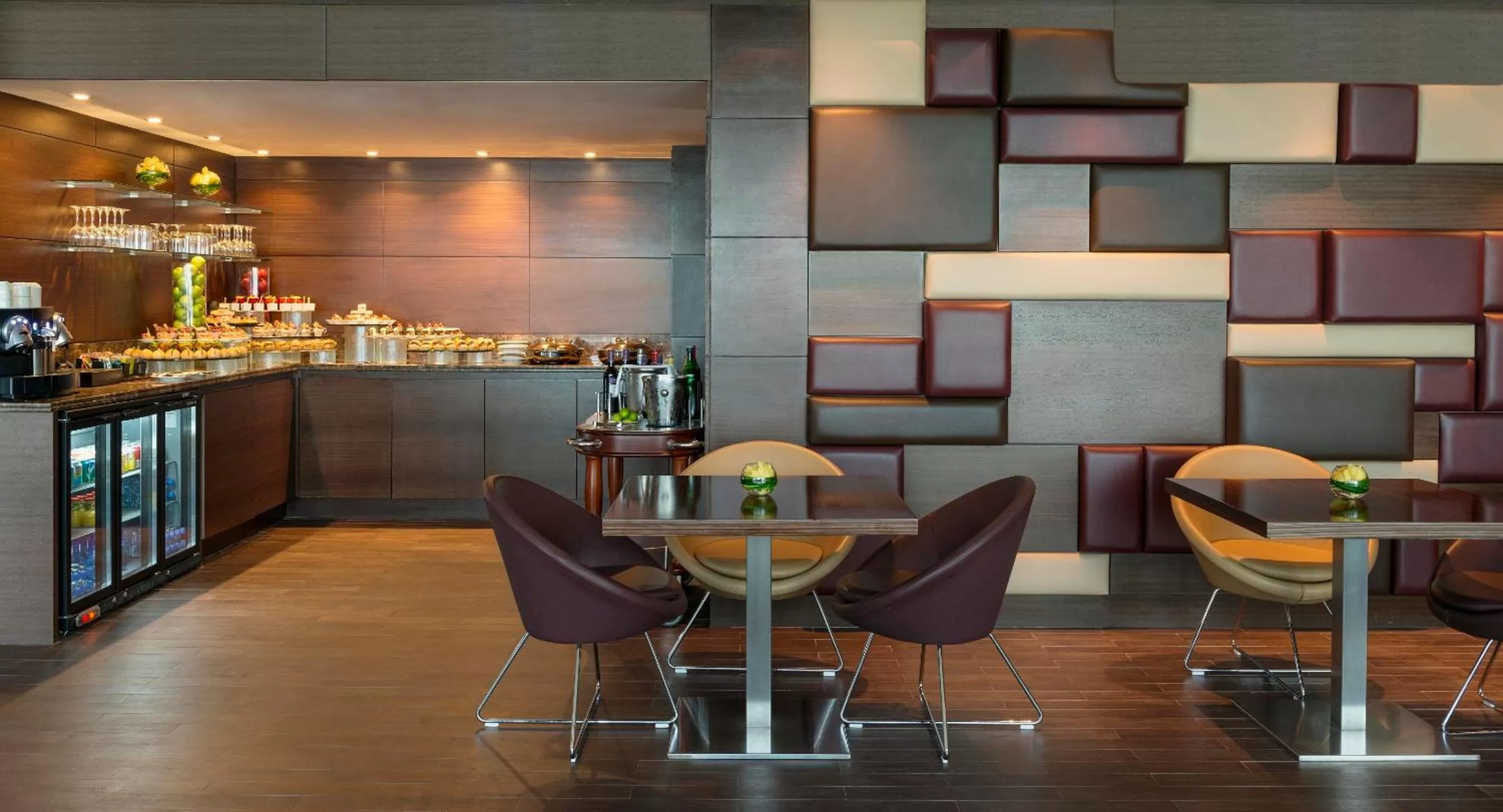 Restaurant/places to eat in Radisson Blu Hotel, Abu Dhabi Yas Island