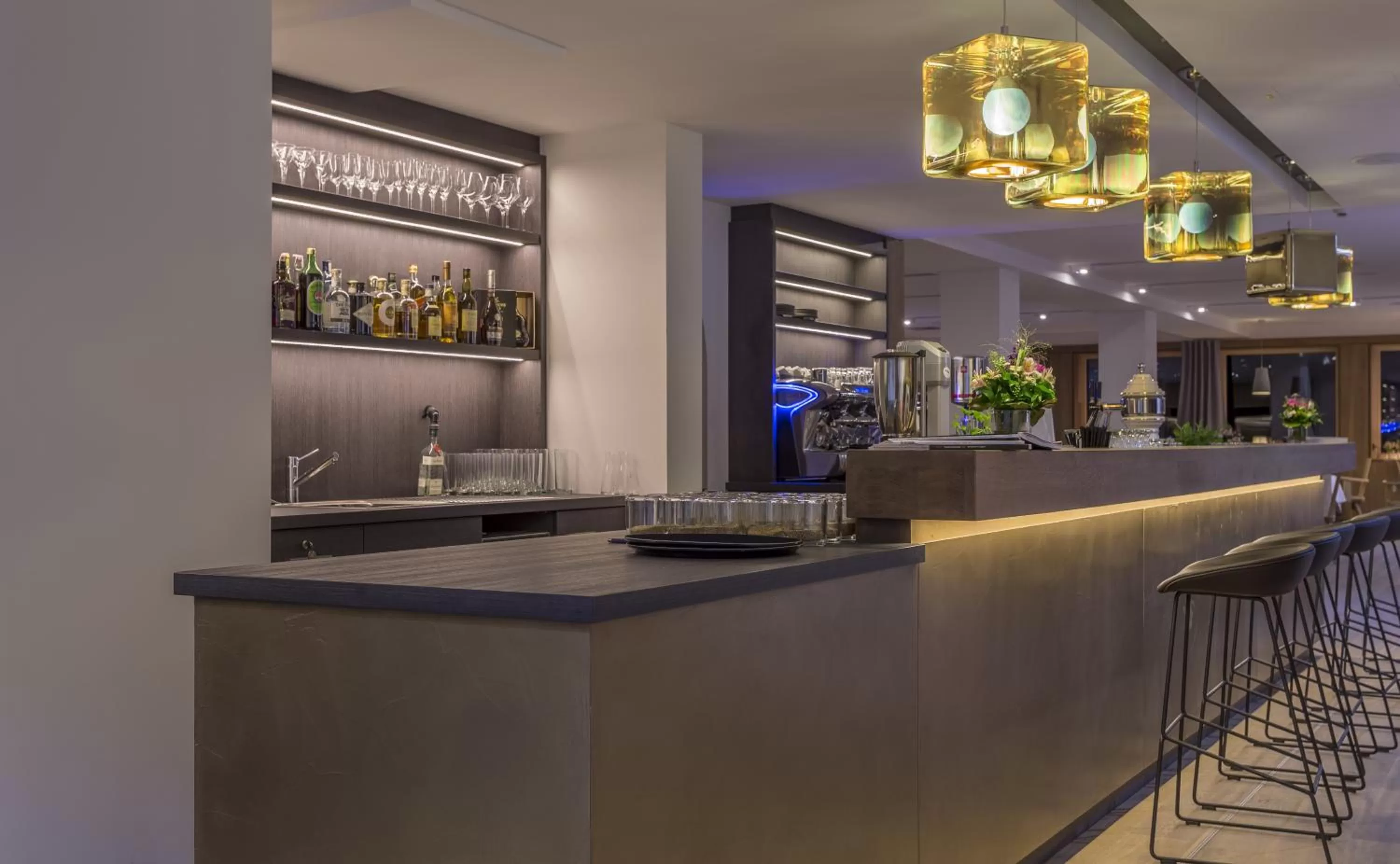 Lounge or bar in Das Graseck - mountain hideaway & health care