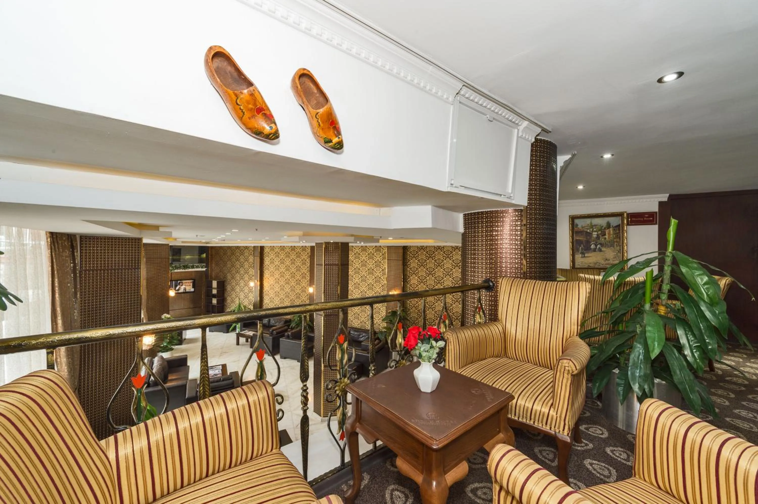 Lounge or bar in Kuran Hotel International