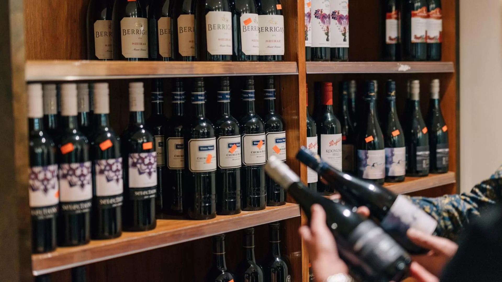 Alcoholic drinks in Country Club Villas