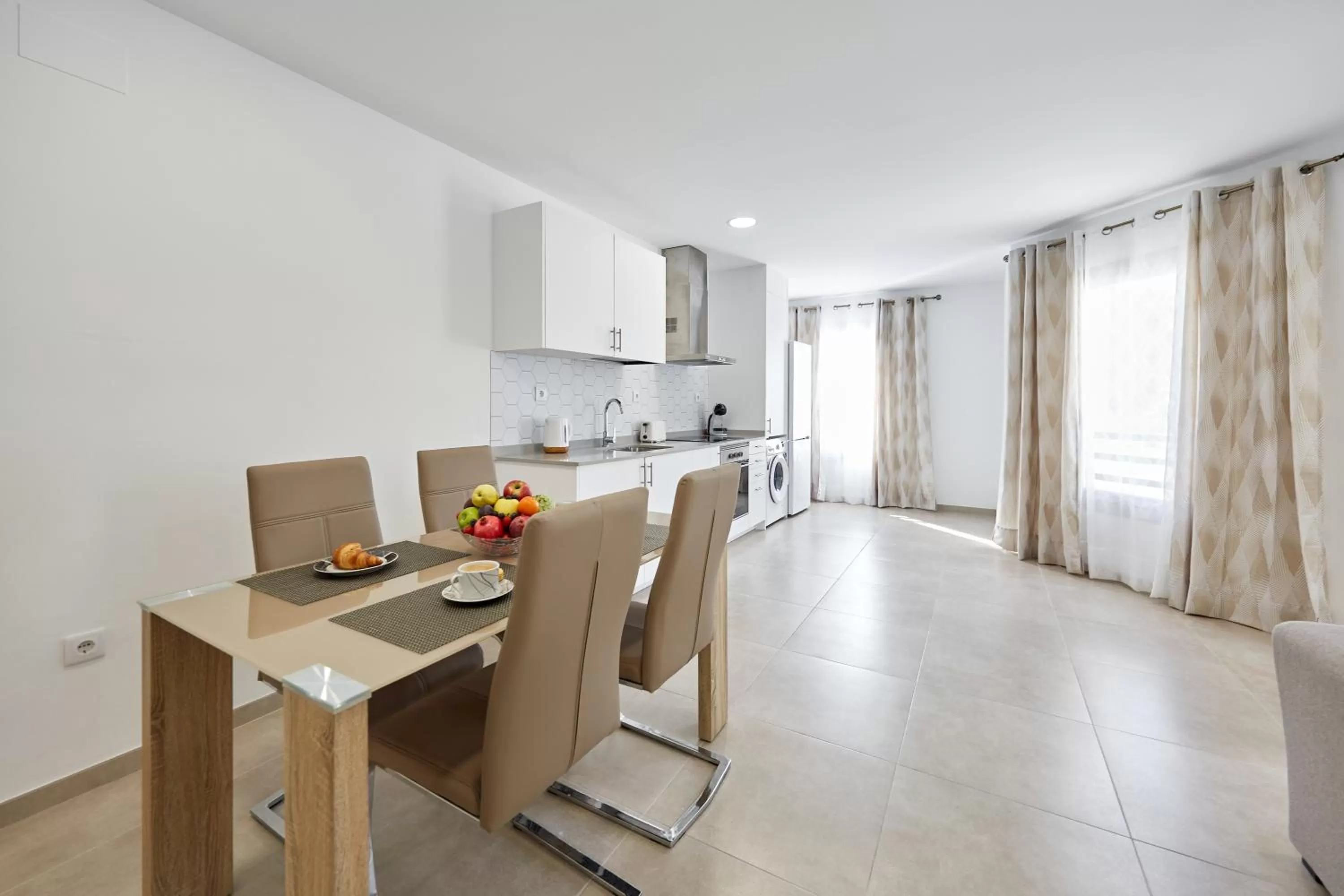 Kitchen or kitchenette in Sonrisa Deluxe Apartments, Levante
