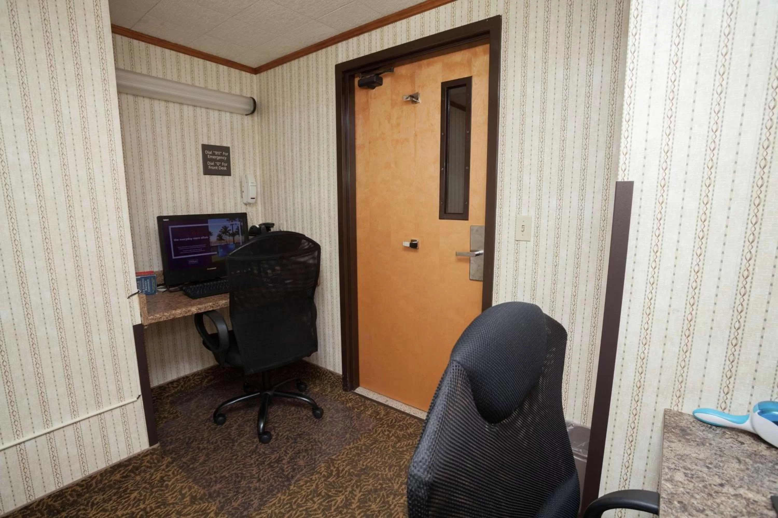 Business facilities in Hampton Inn Oneonta