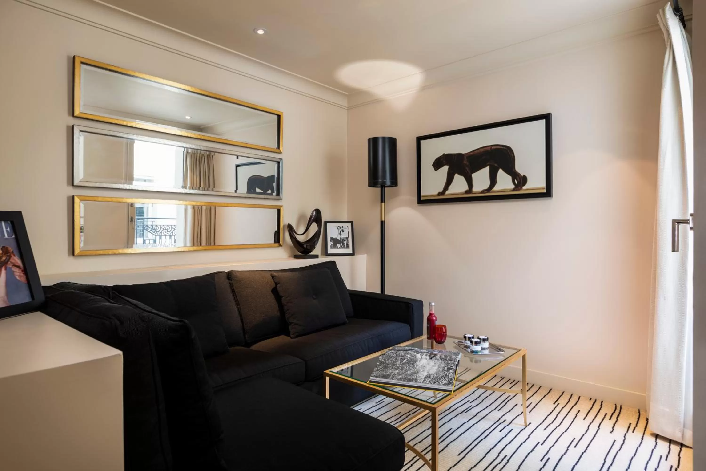 Living room in Hotel Montaigne