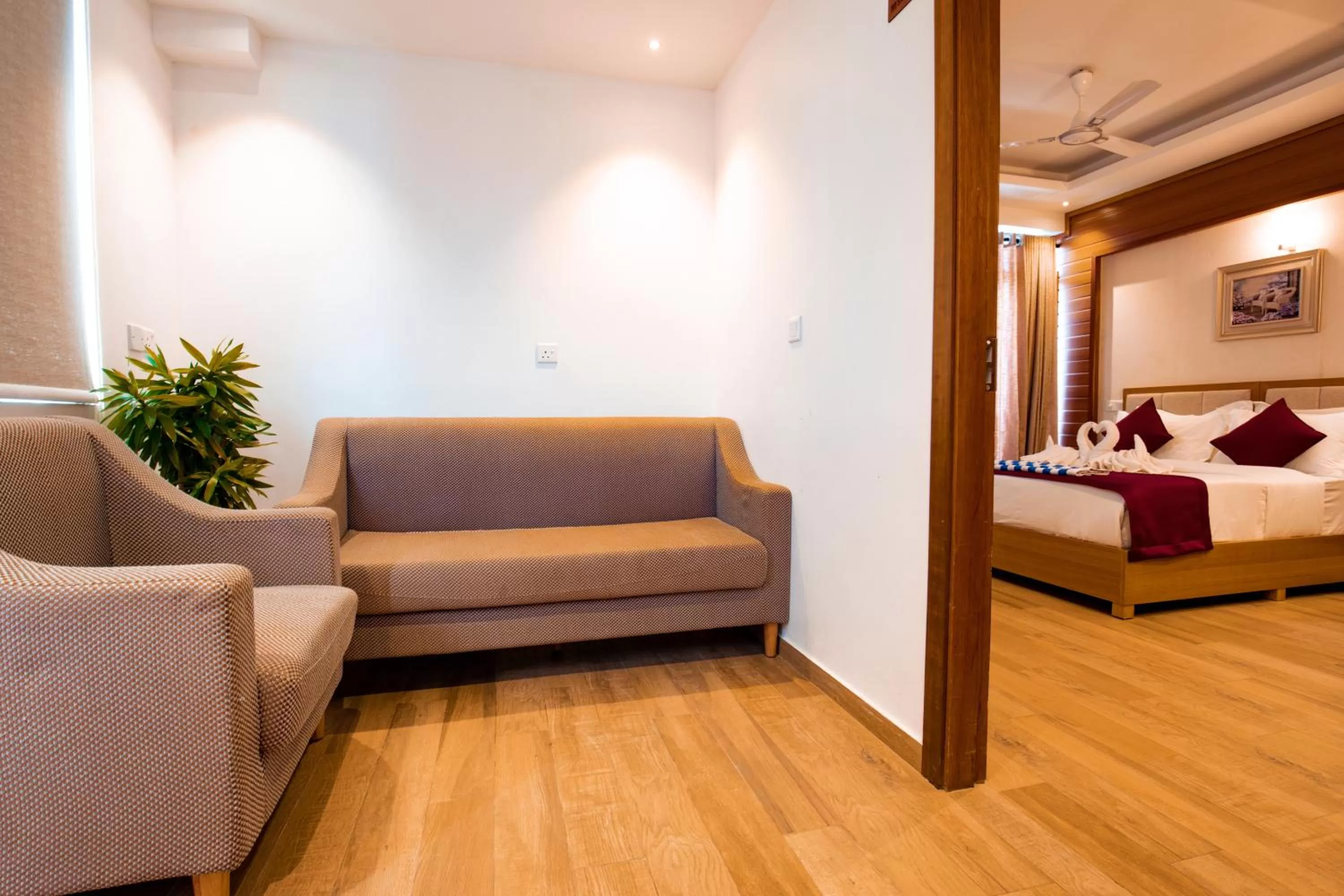 Seating area, Bed in Araamview