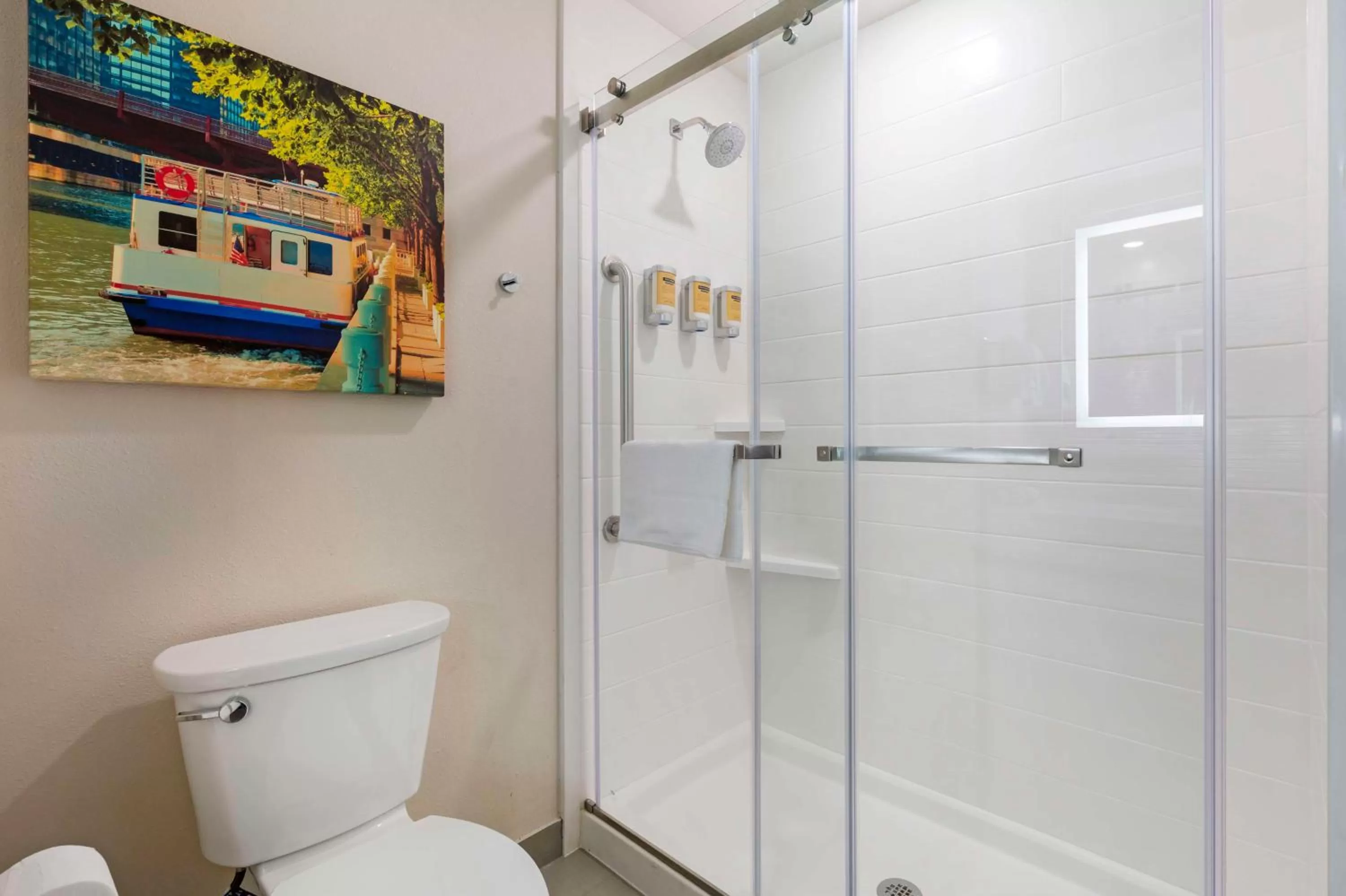 Bathroom in Best Western Plus South Holland Chicago Southland