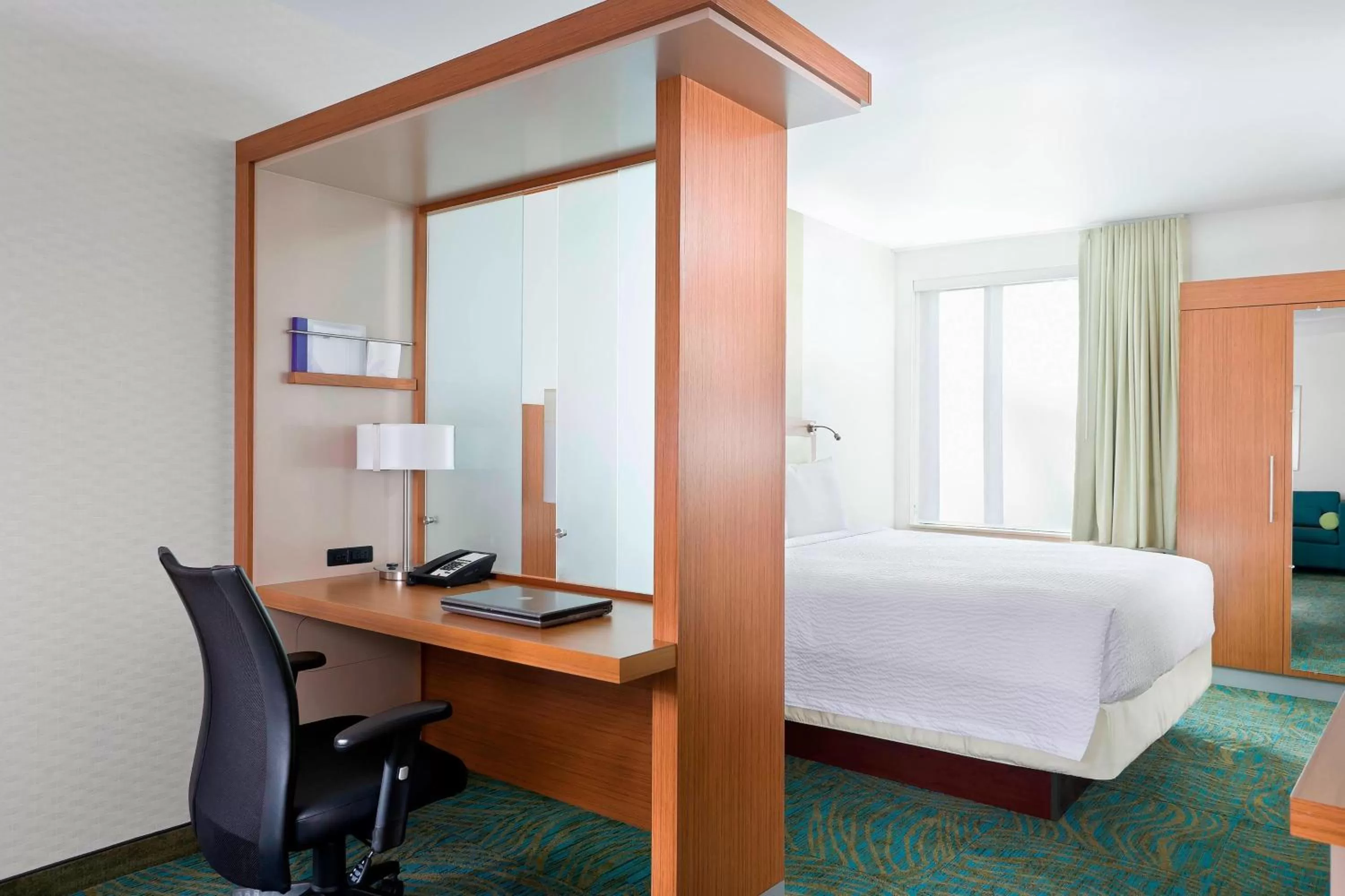 Photo of the whole room, Bed in SpringHill Suites by Marriott Philadelphia Langhorne