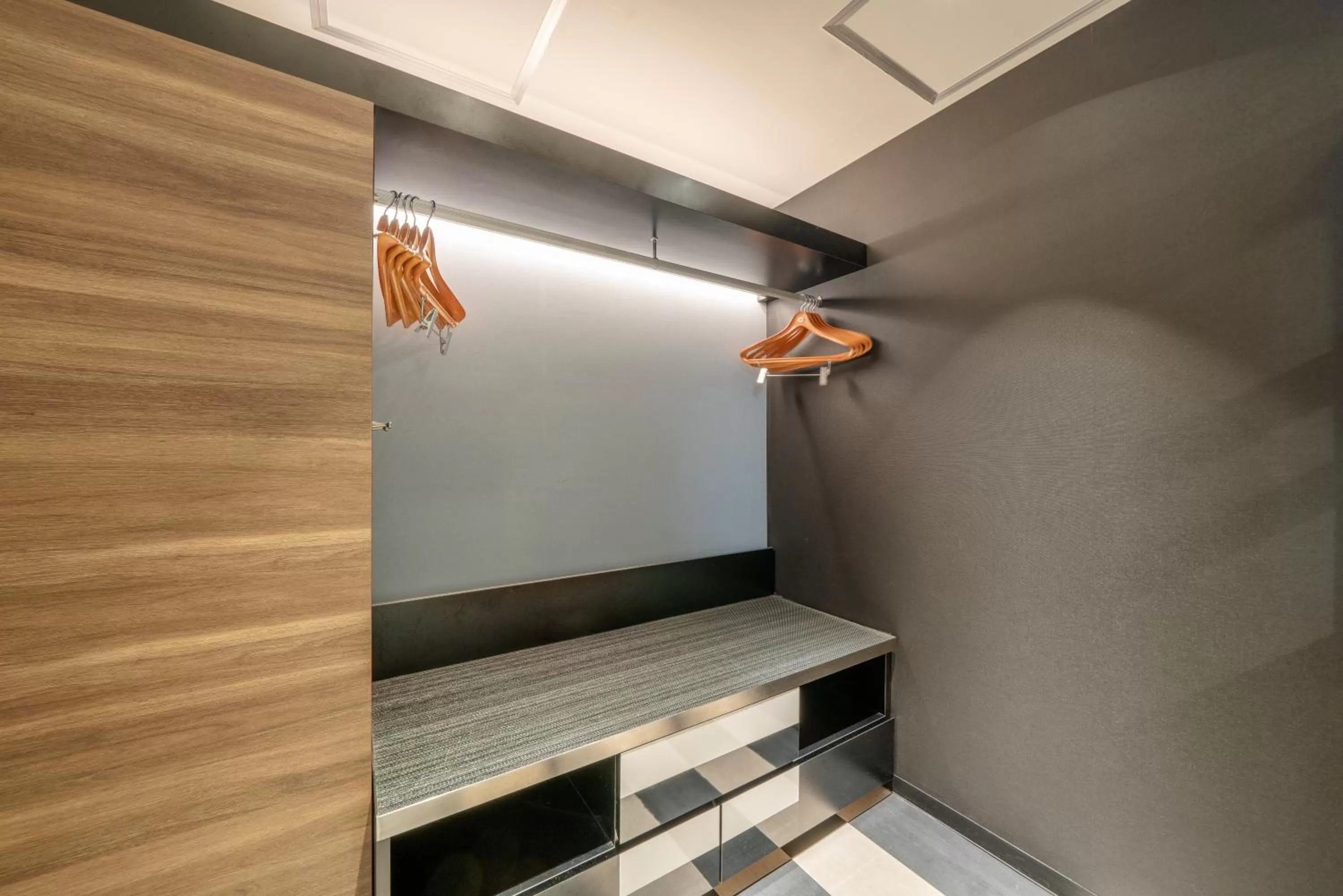 wardrobe in New Otani Inn Sapporo