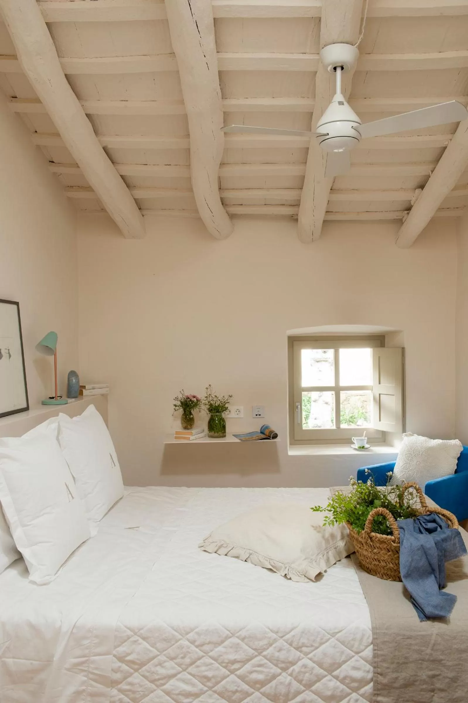 Bed in Arkhé Hotel Boutique Pals