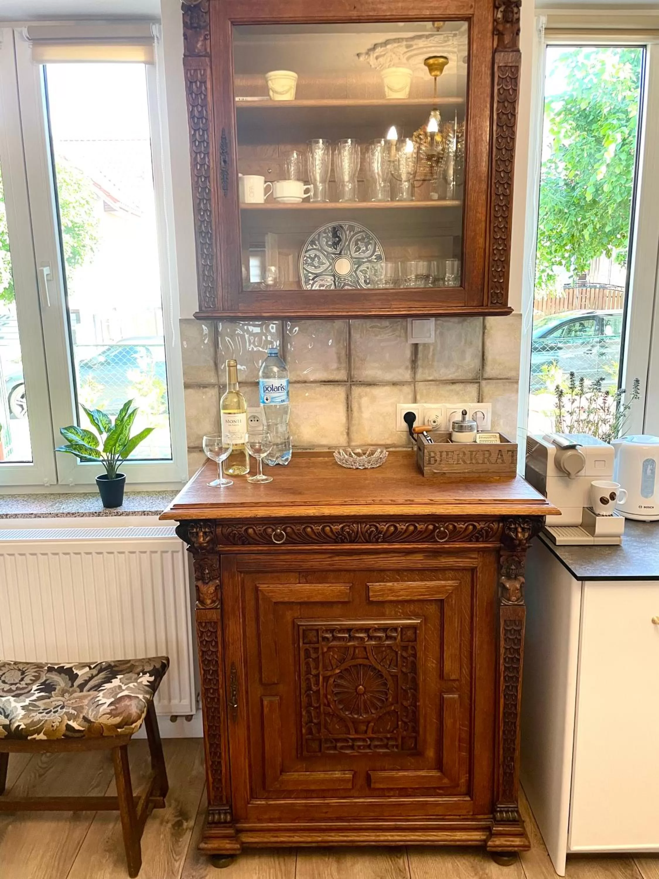 CHATA OTWARTYCH OKIENNIC Pokoje Gościnne