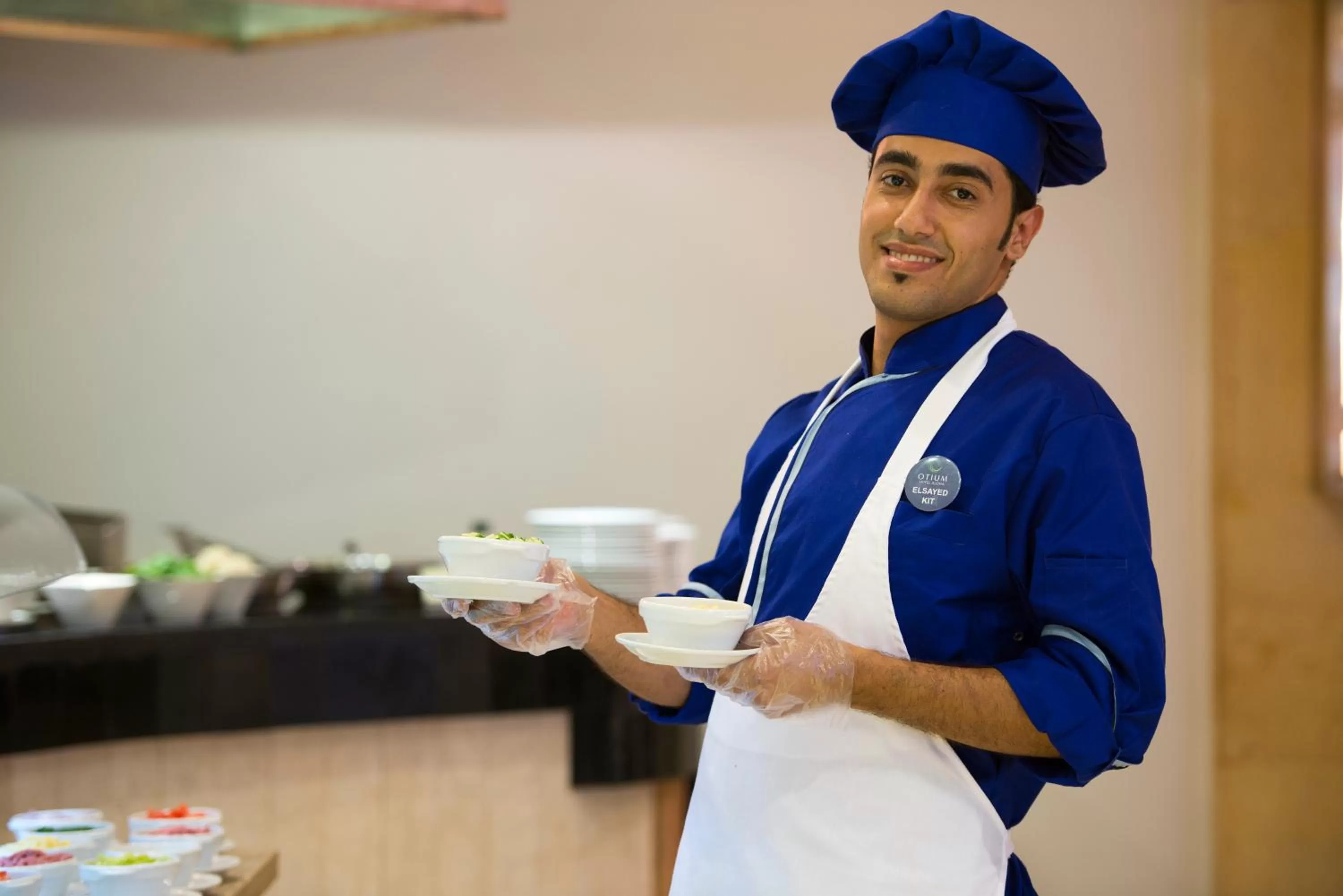 Staff in Amphoras Blu Ultra-AI Adults Friendly