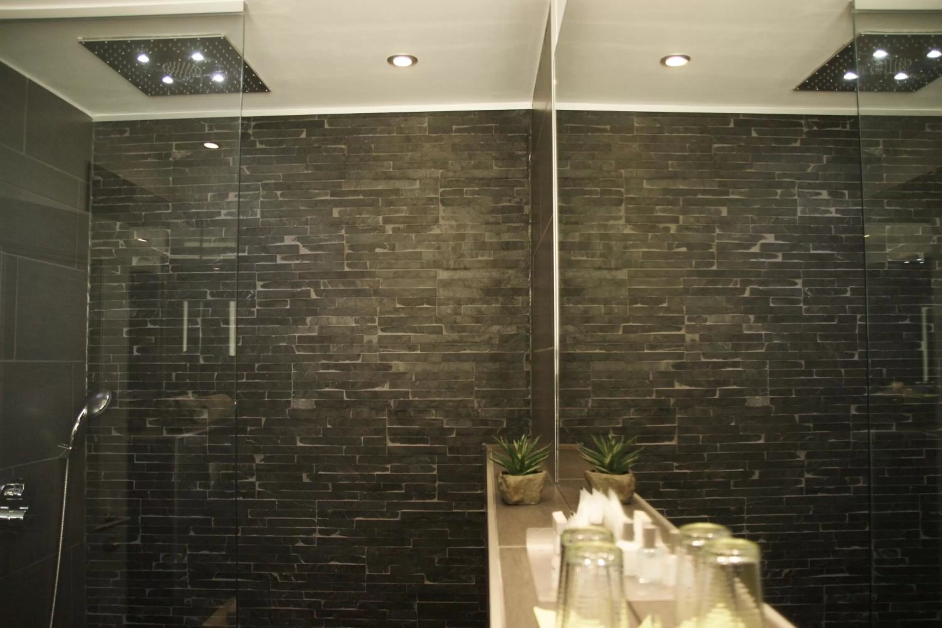 Bathroom in Hotel am Schloss